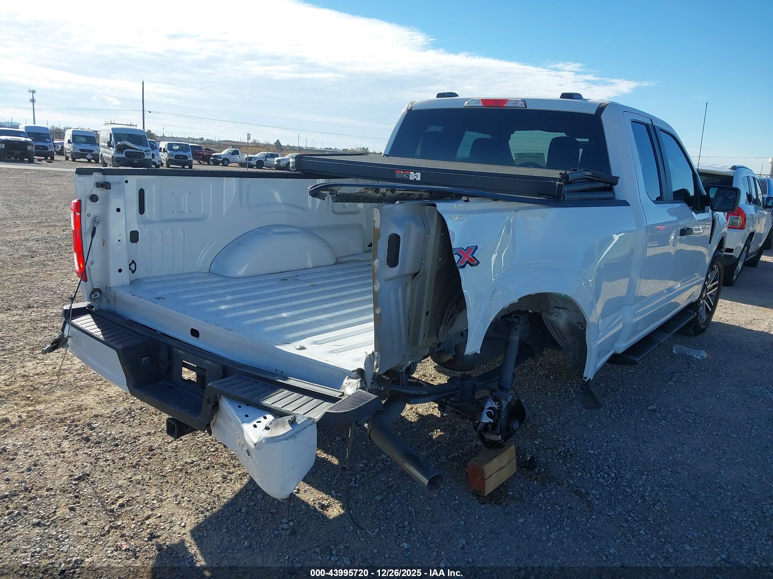 FORD F-150 image 4