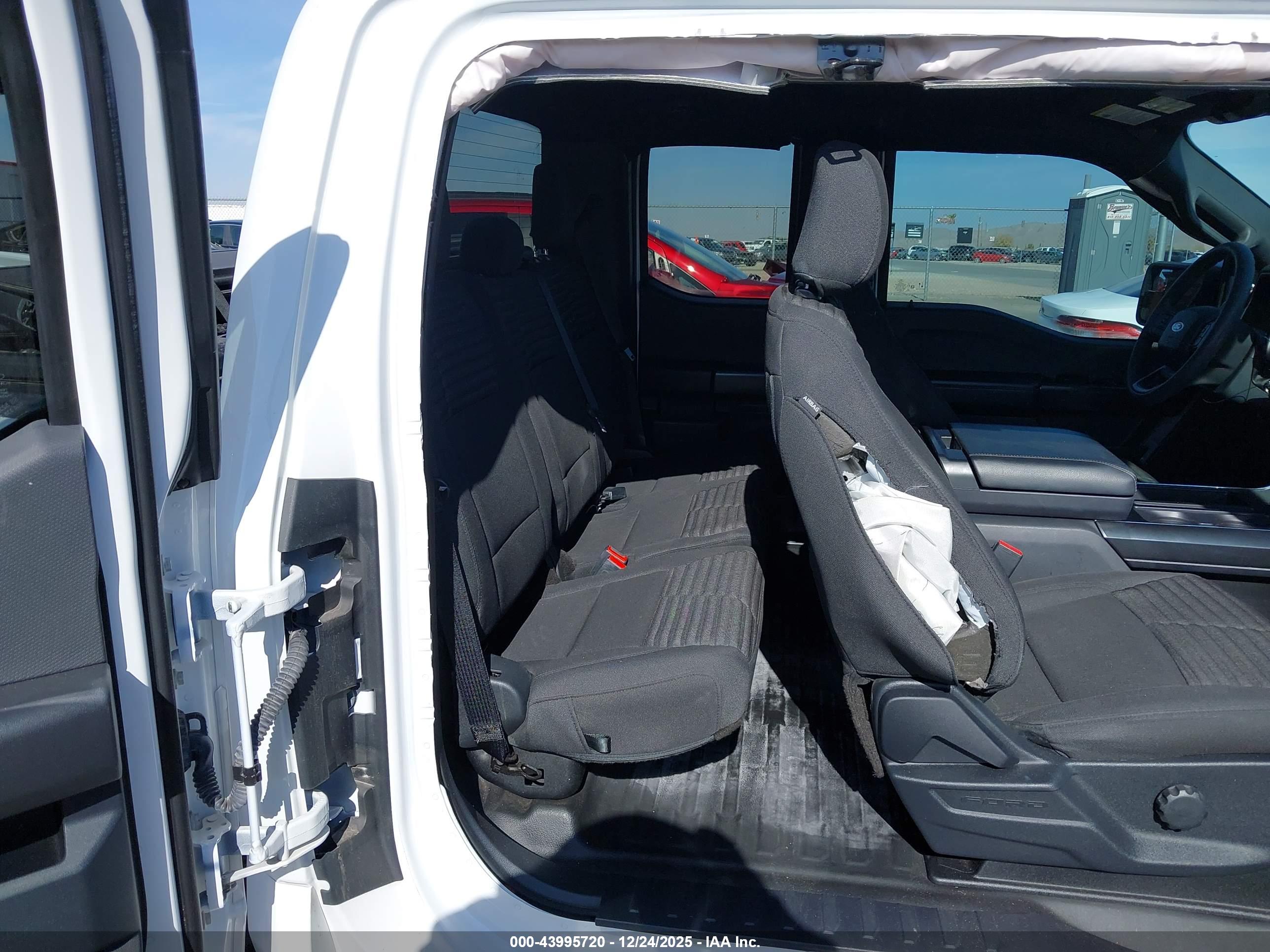 FORD F-150 image 8