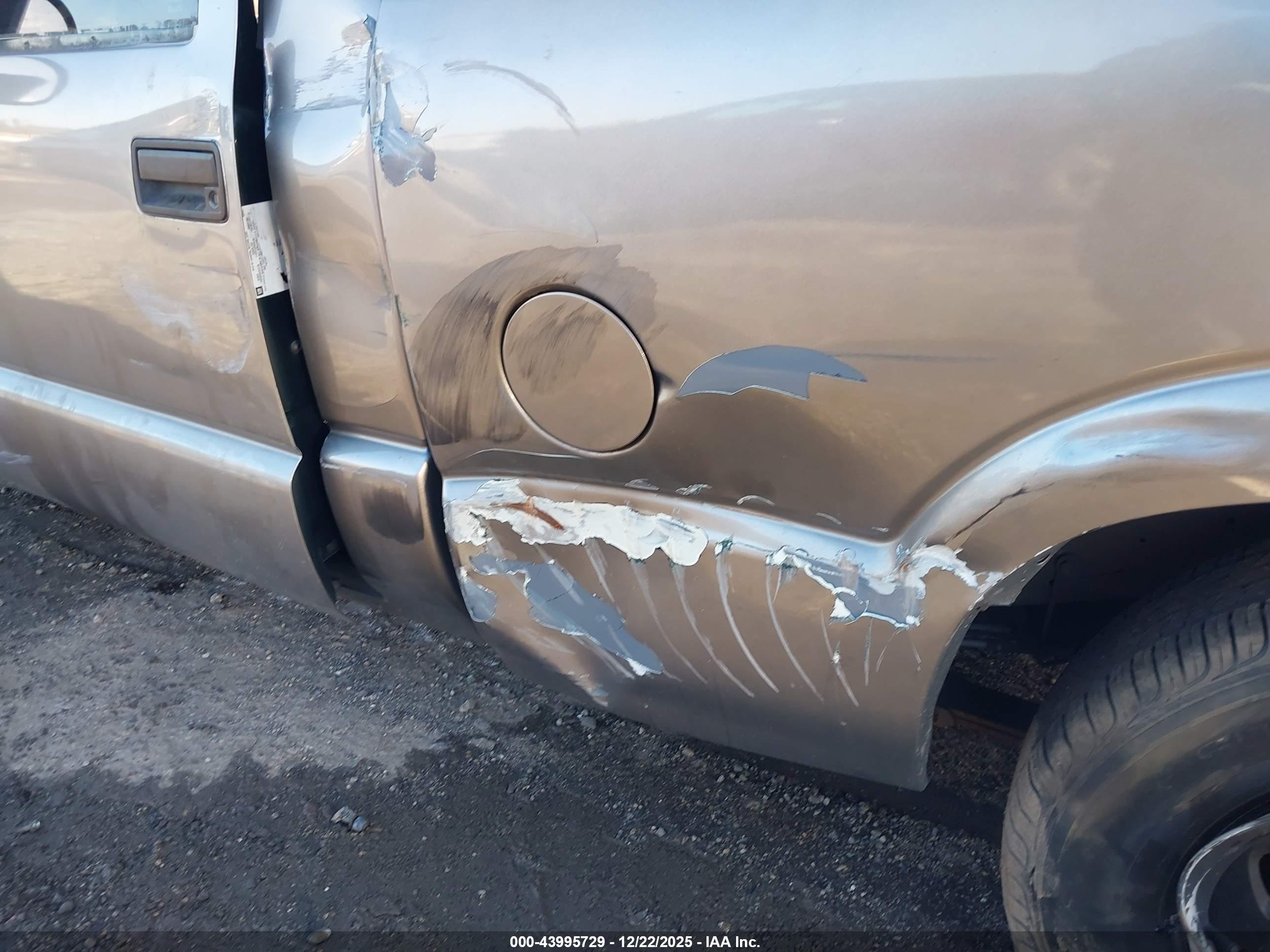 CHEVROLET S-10 image 6