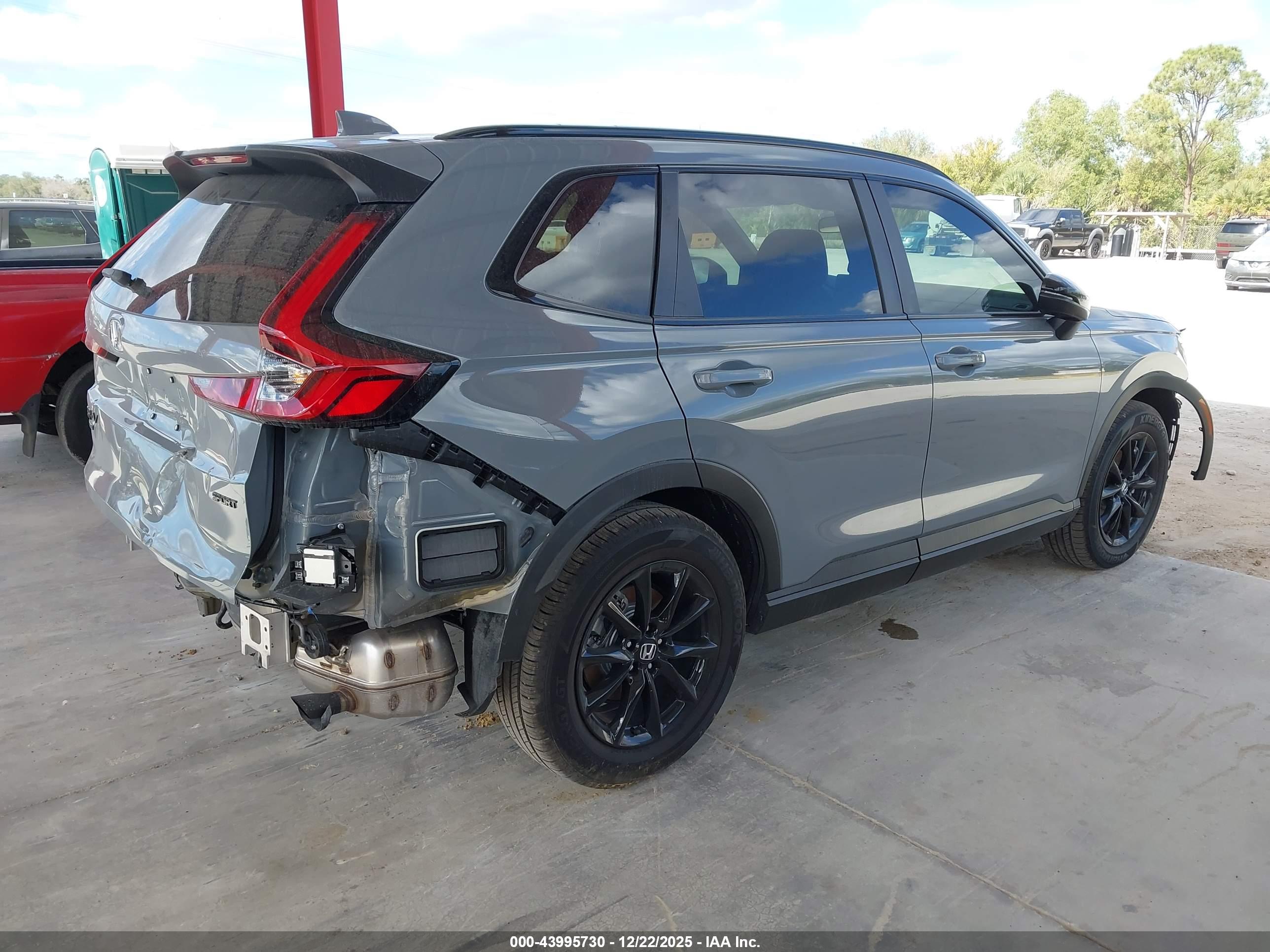 HONDA CR-V image 4