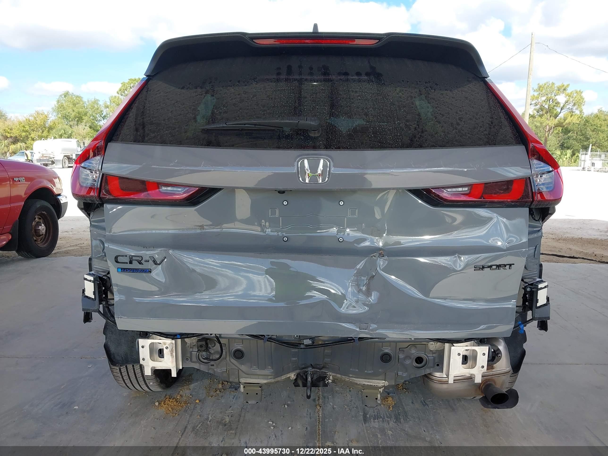 HONDA CR-V image 6