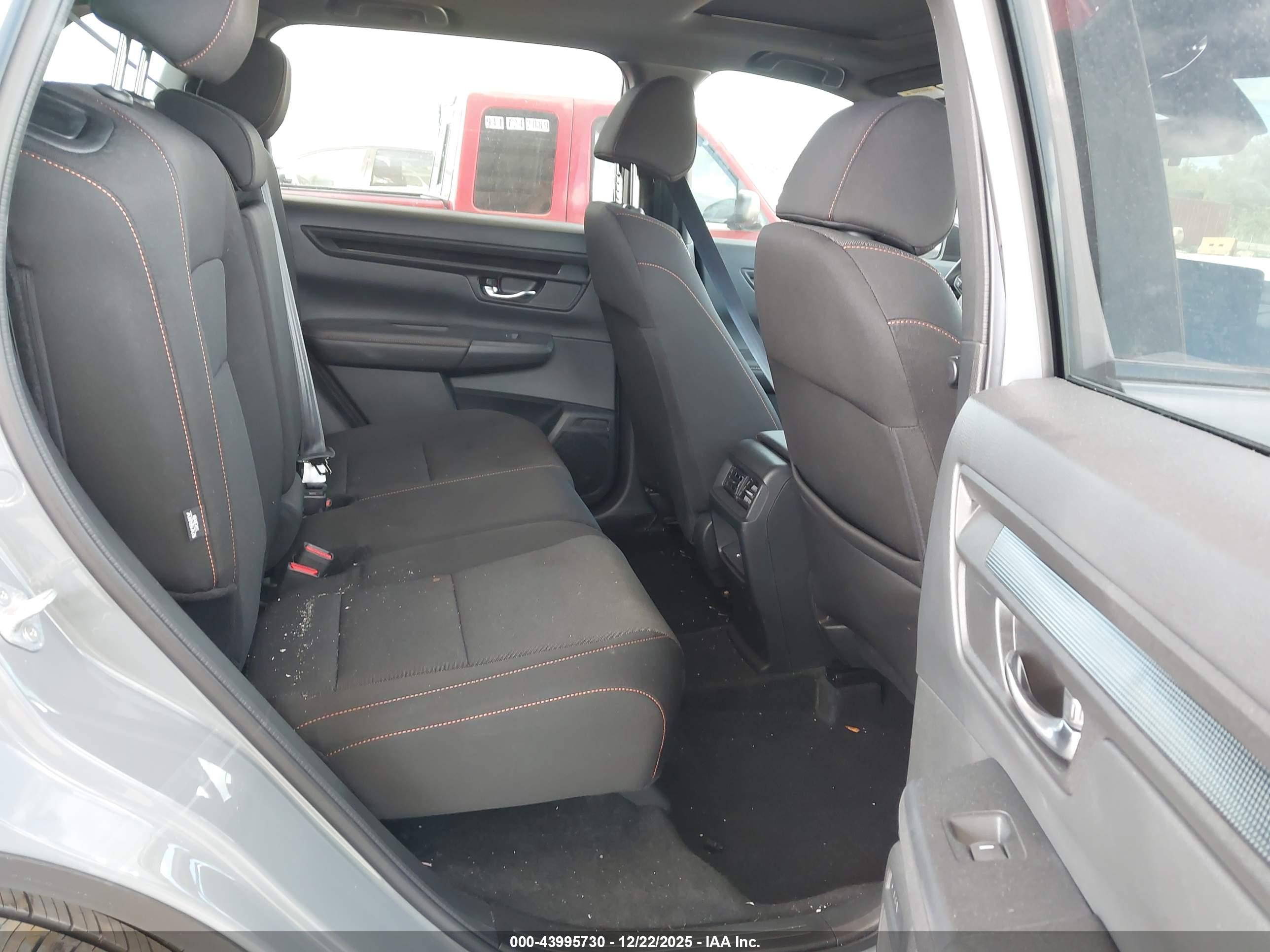 HONDA CR-V image 8