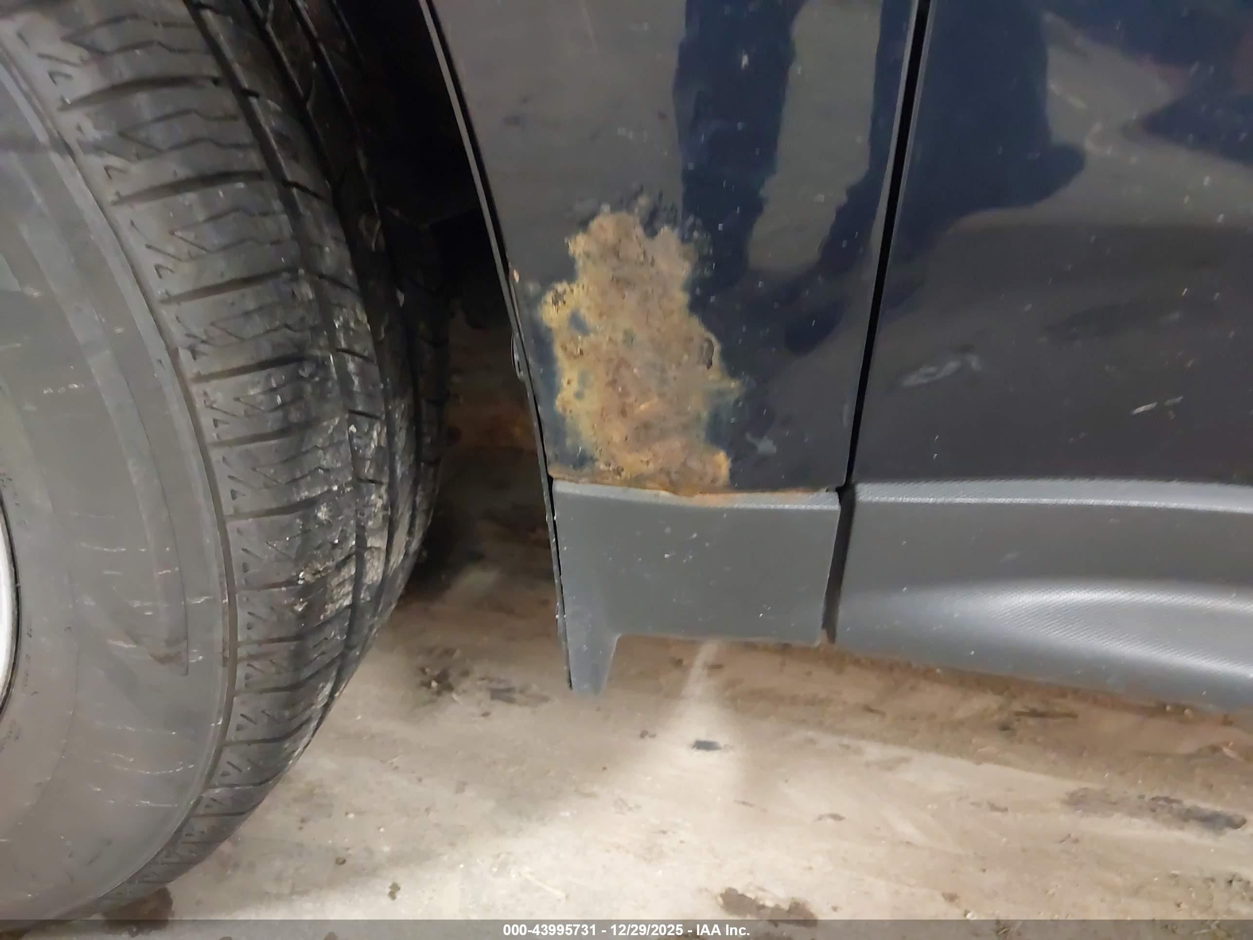 CHEVROLET EQUINOX image 6