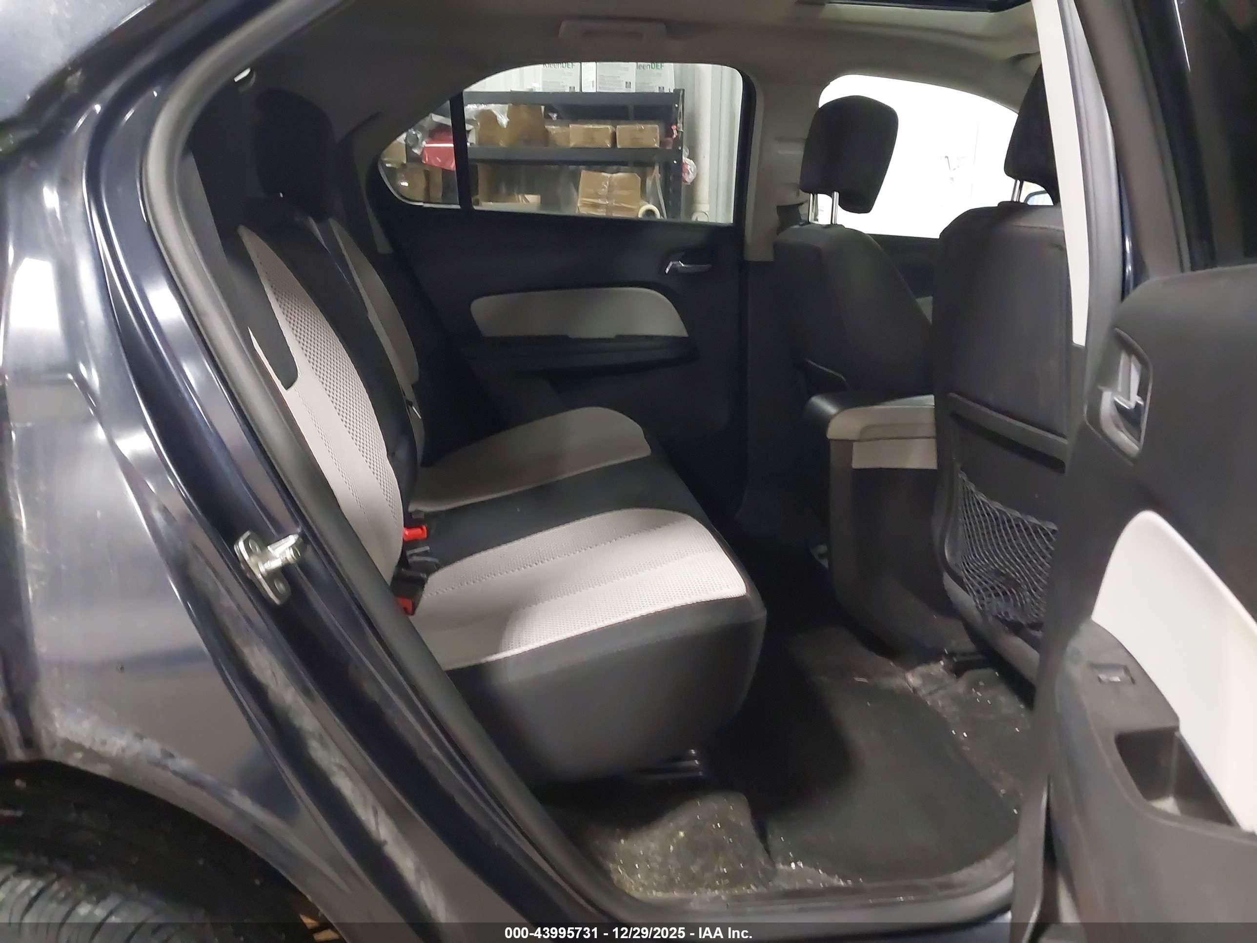 CHEVROLET EQUINOX image 8
