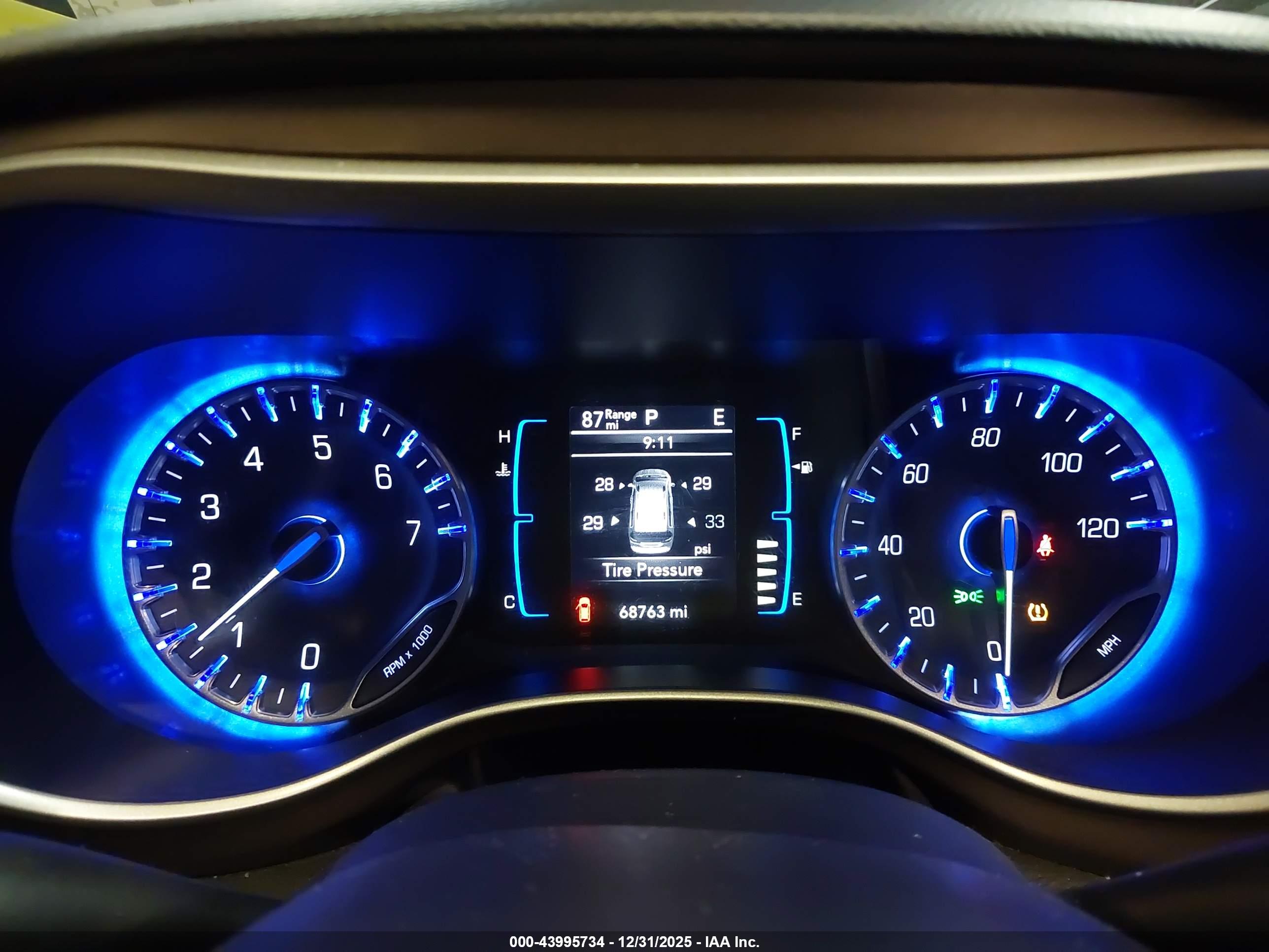 CHRYSLER PACIFICA image 7