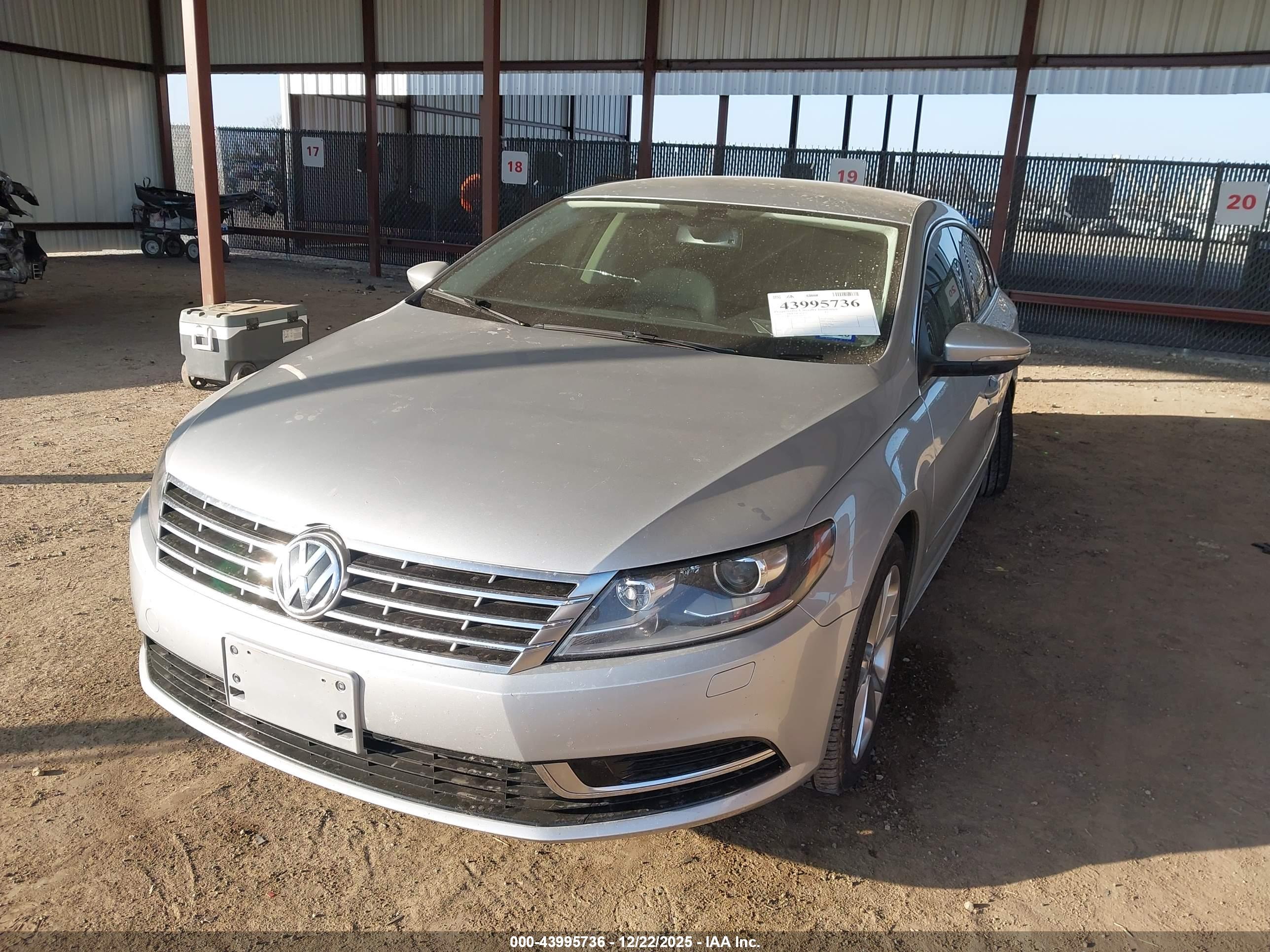 VOLKSWAGEN CC image 2