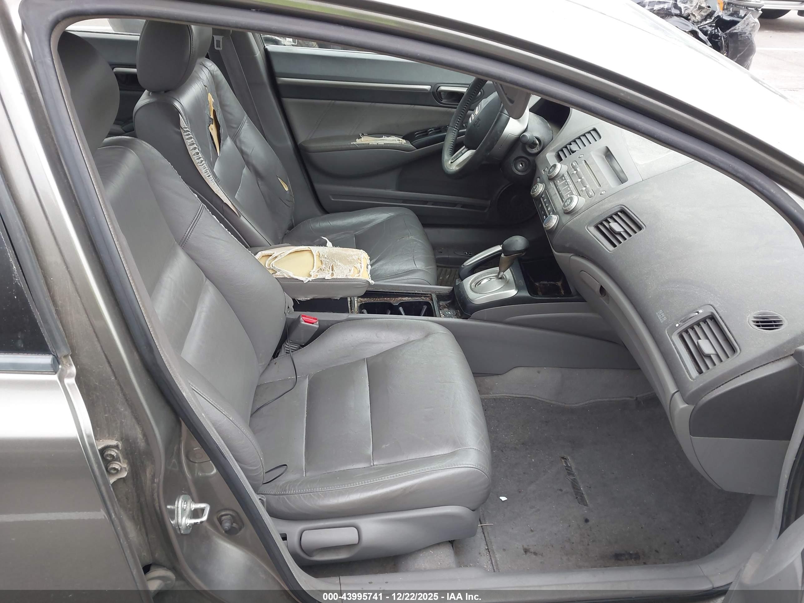 HONDA CIVIC image 5