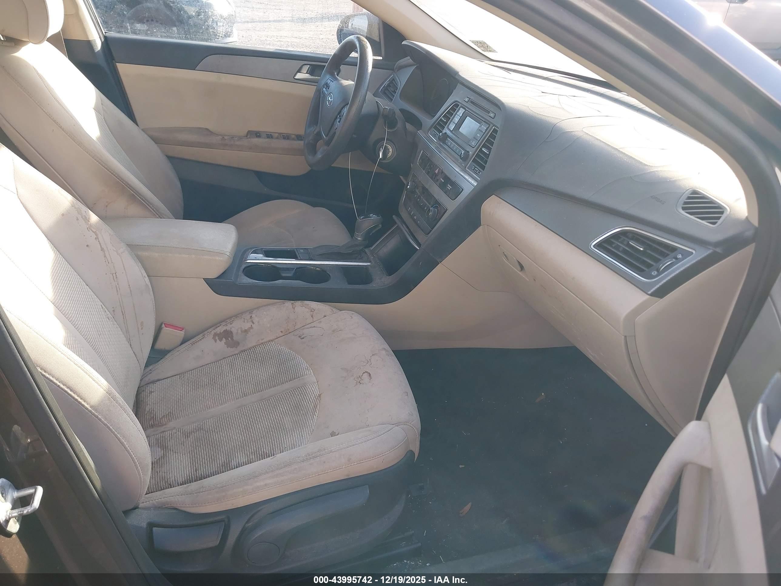 HYUNDAI SONATA image 5