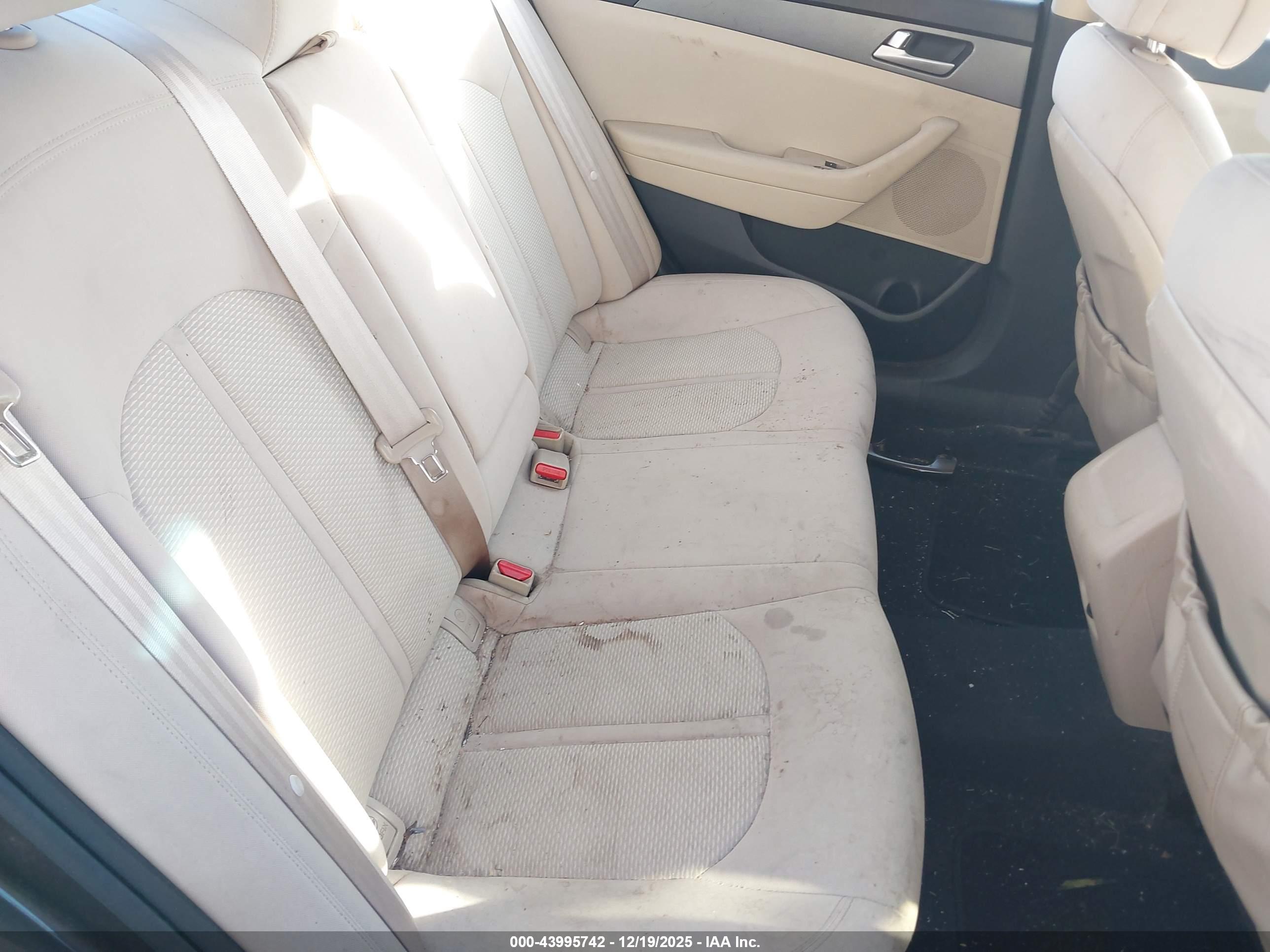 HYUNDAI SONATA image 8