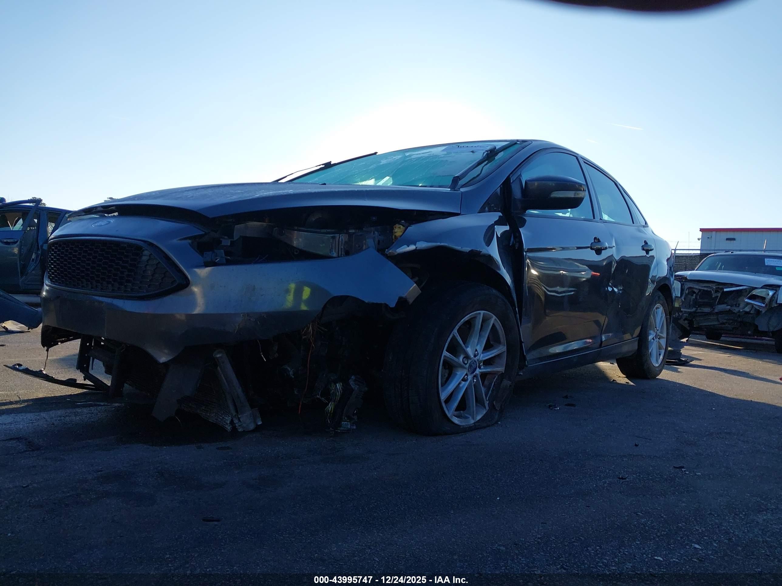 FORD FOCUS image 6