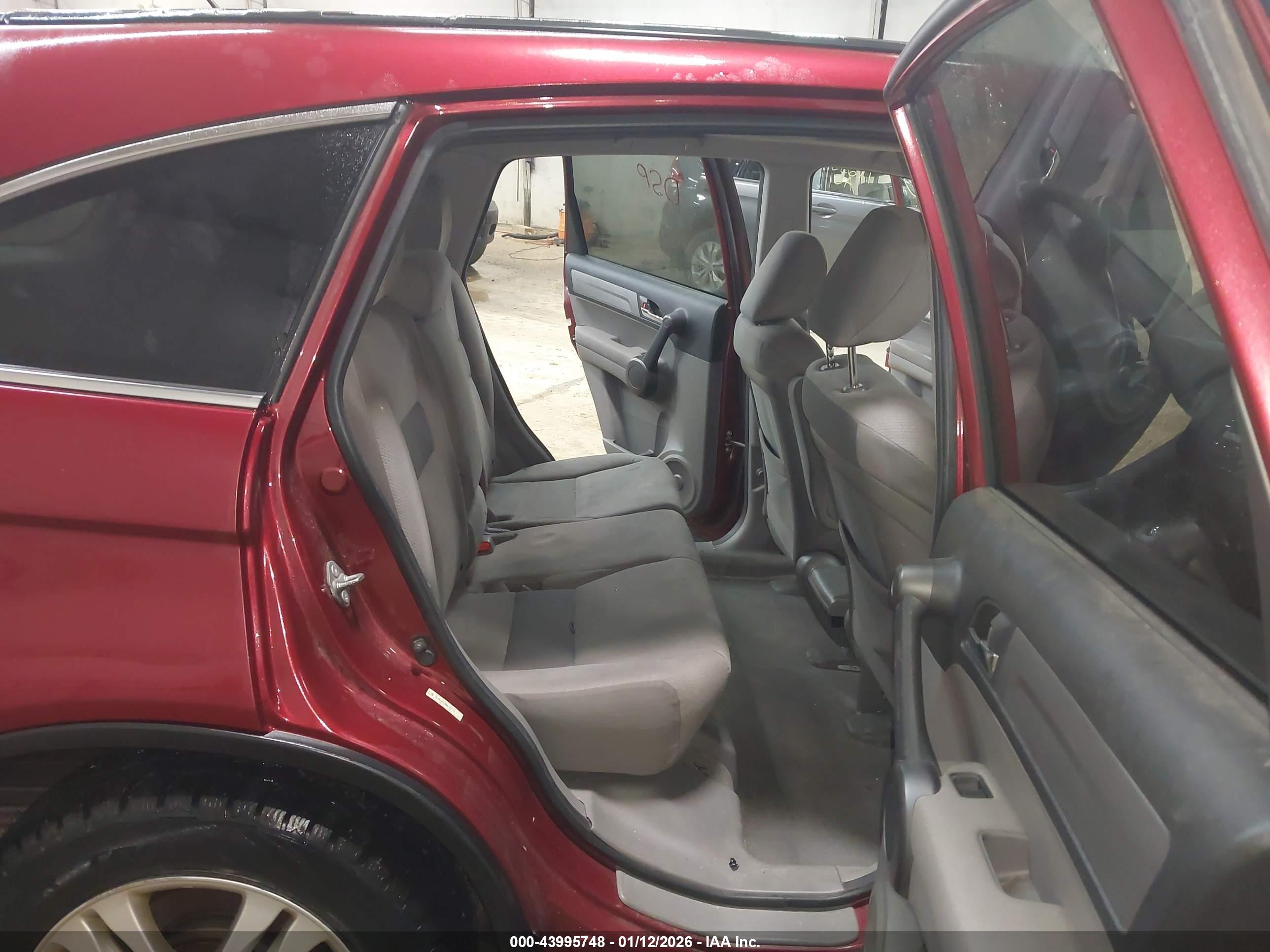 HONDA CR-V image 8