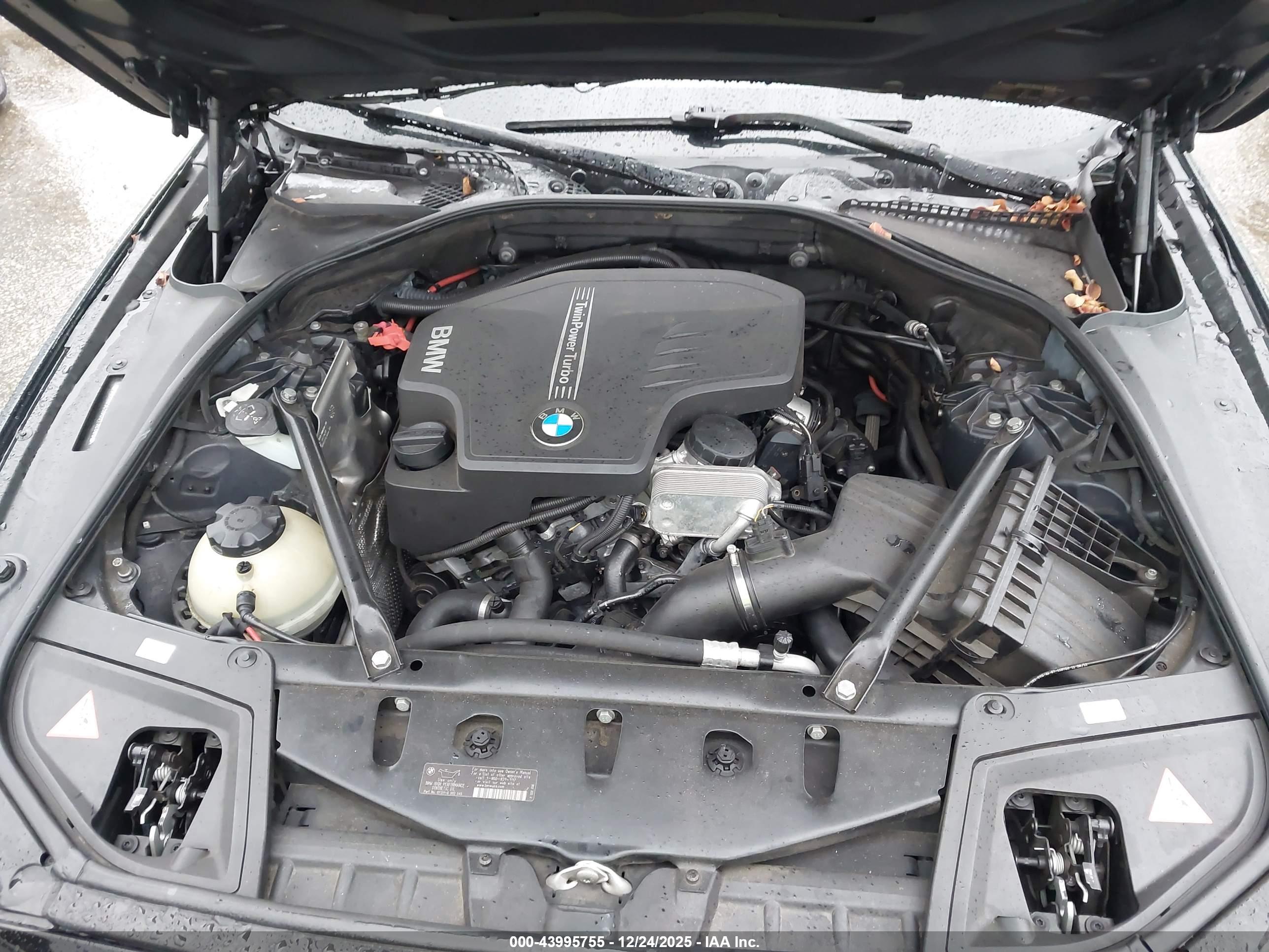 BMW 528I image 10
