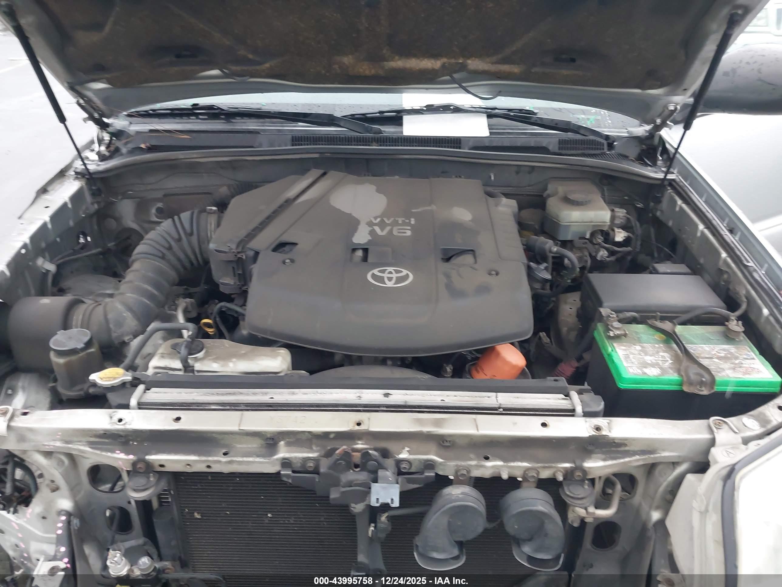 TOYOTA 4RUNNER image 10