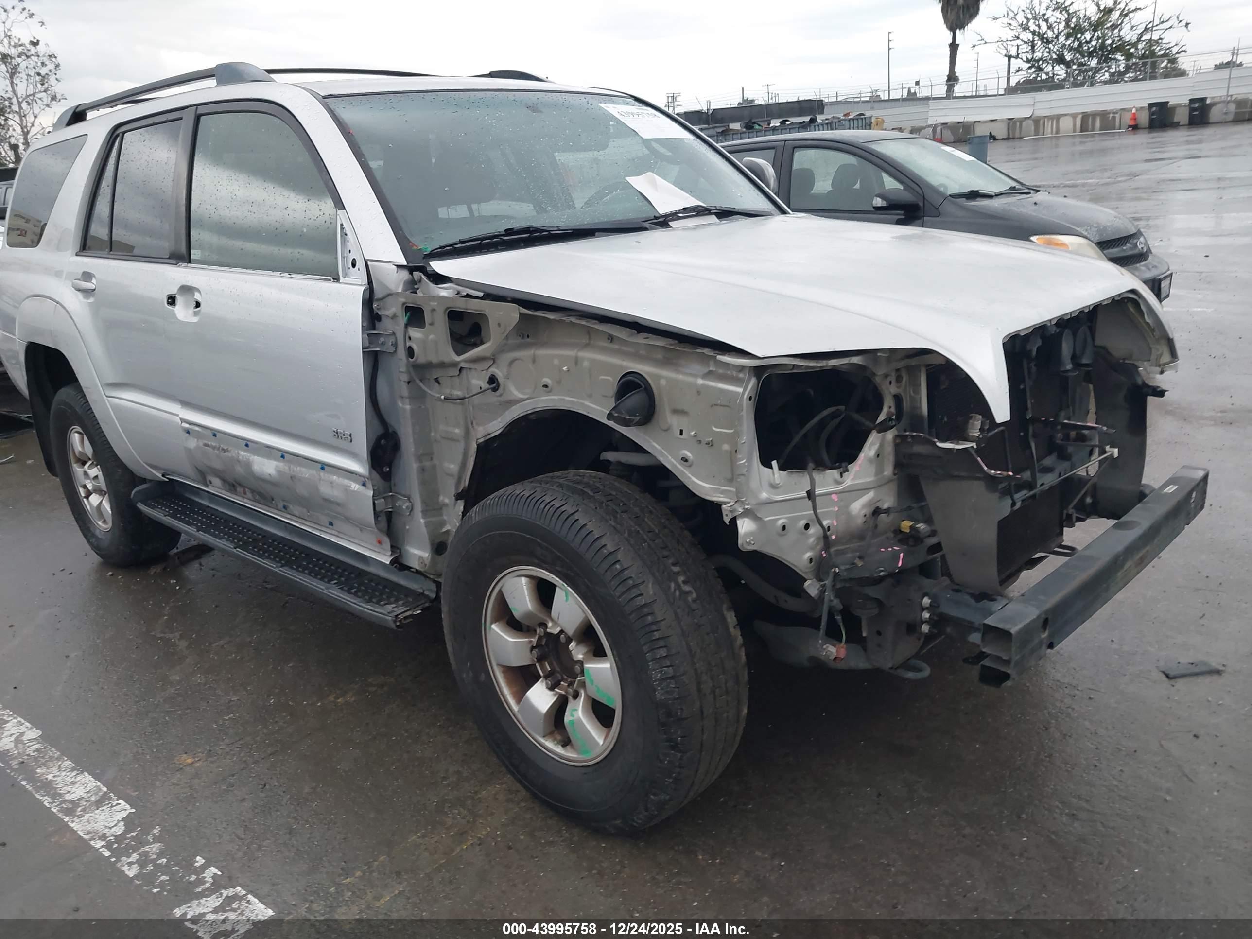 TOYOTA 4RUNNER image 6