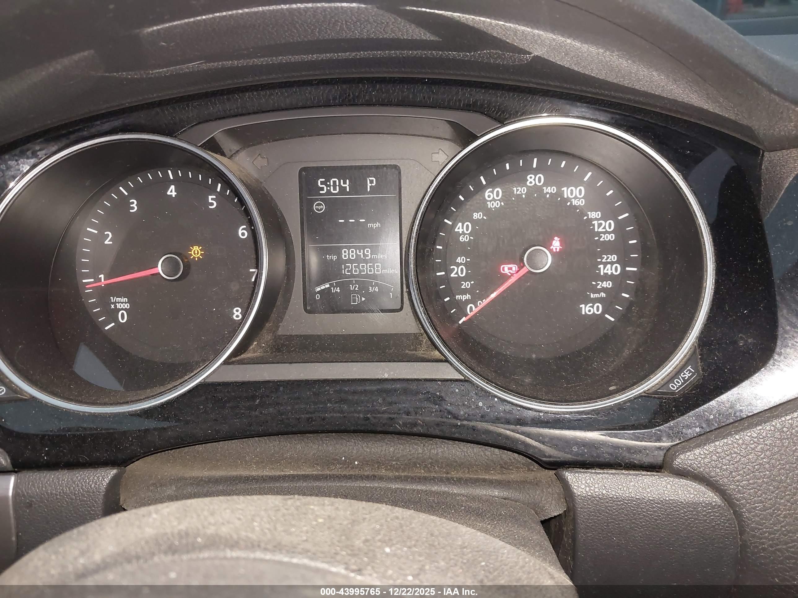 VOLKSWAGEN JETTA image 7