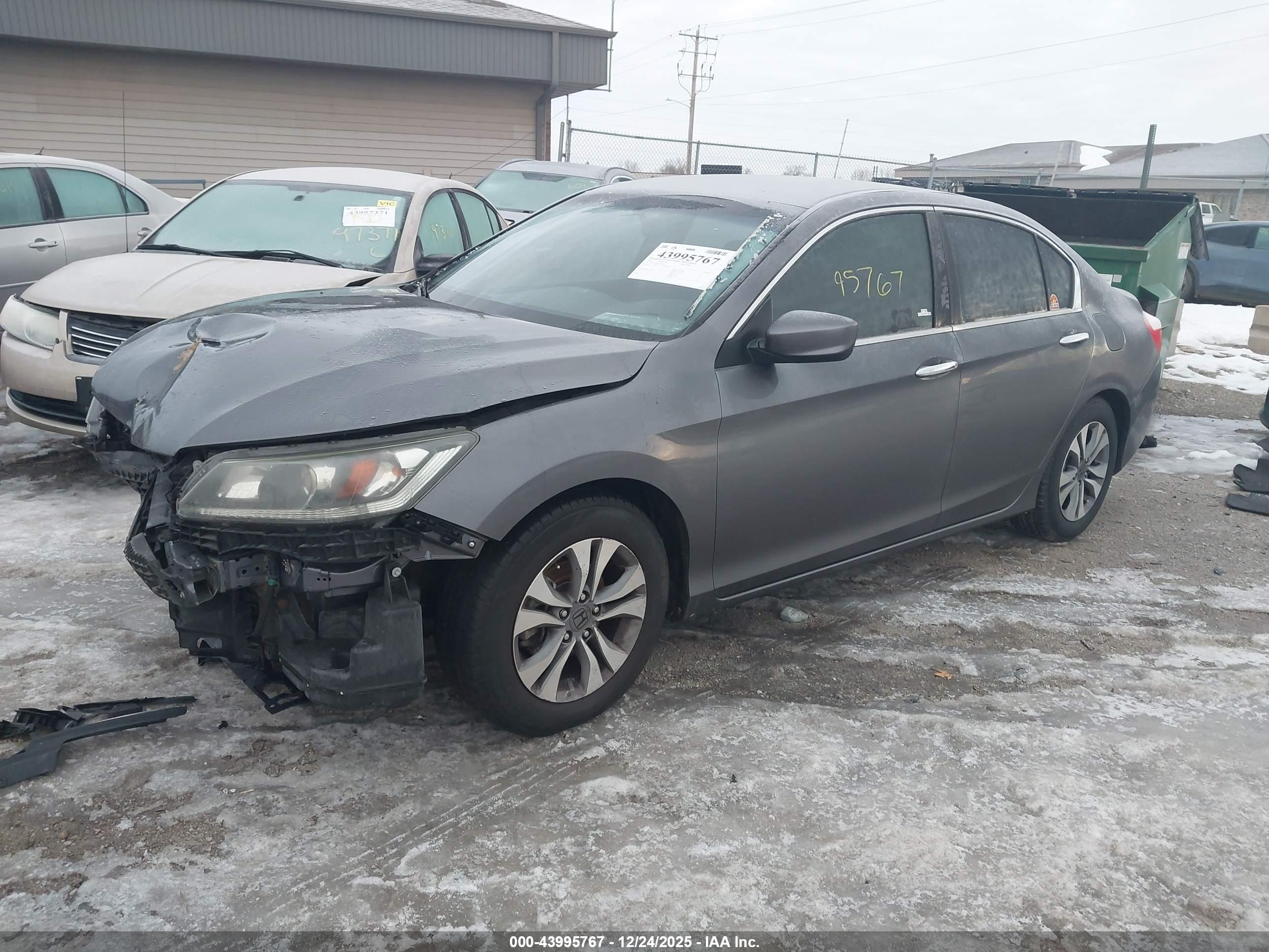 HONDA ACCORD image 2