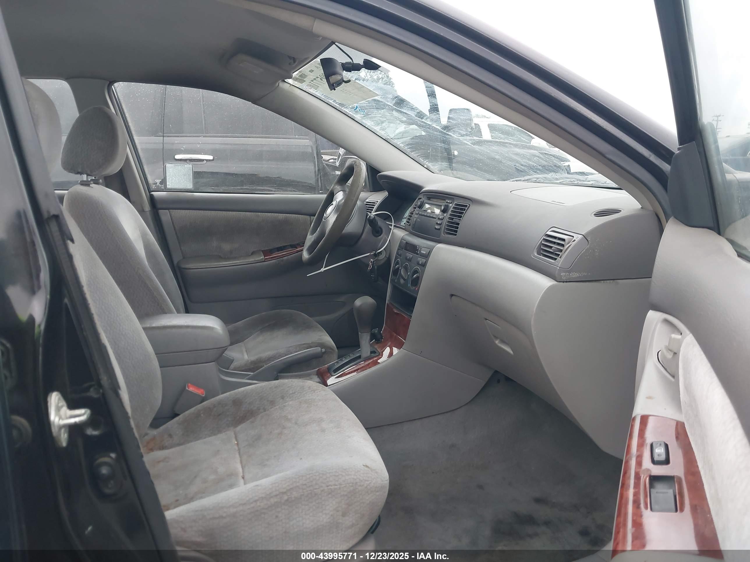 TOYOTA COROLLA image 5