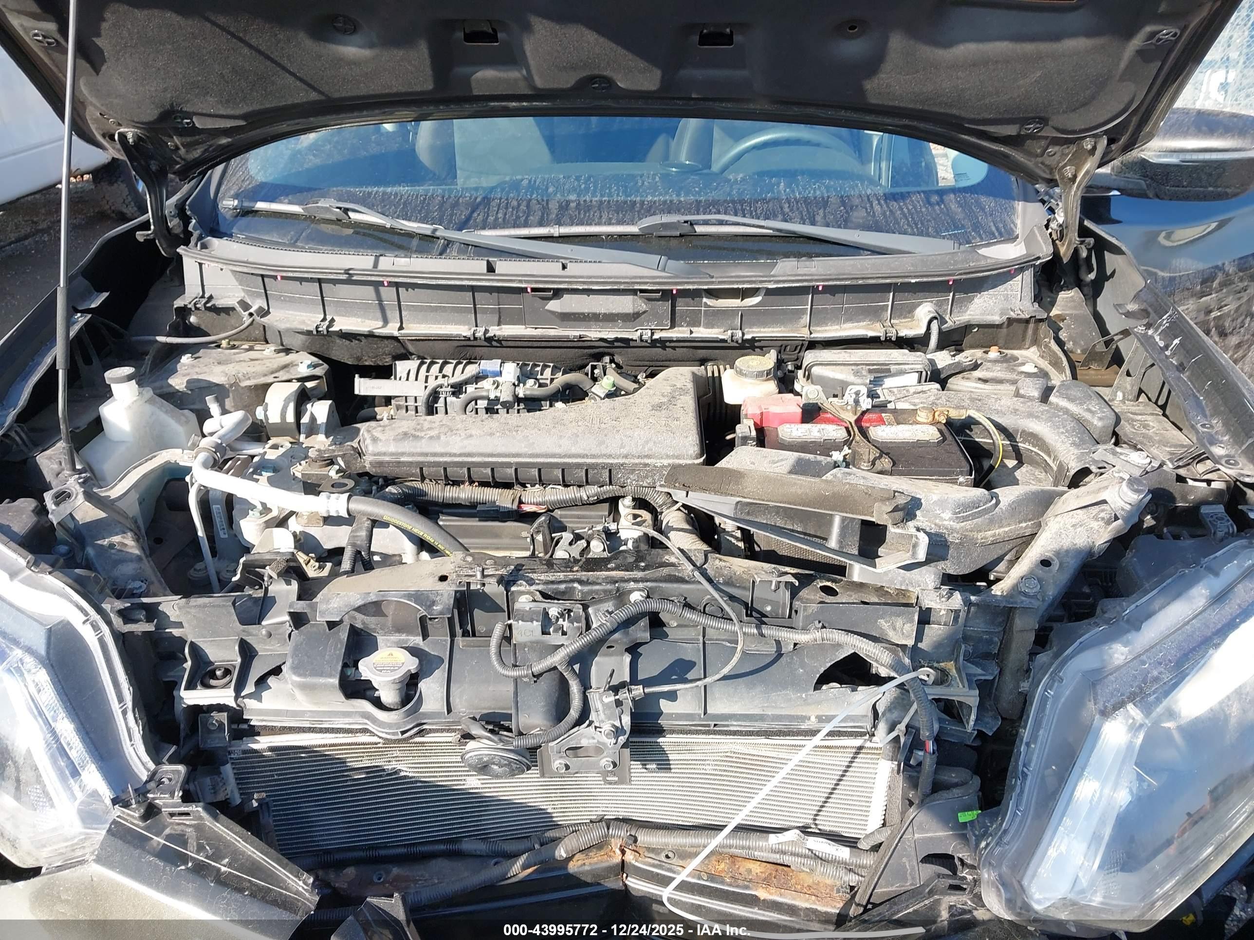 NISSAN ROGUE image 10