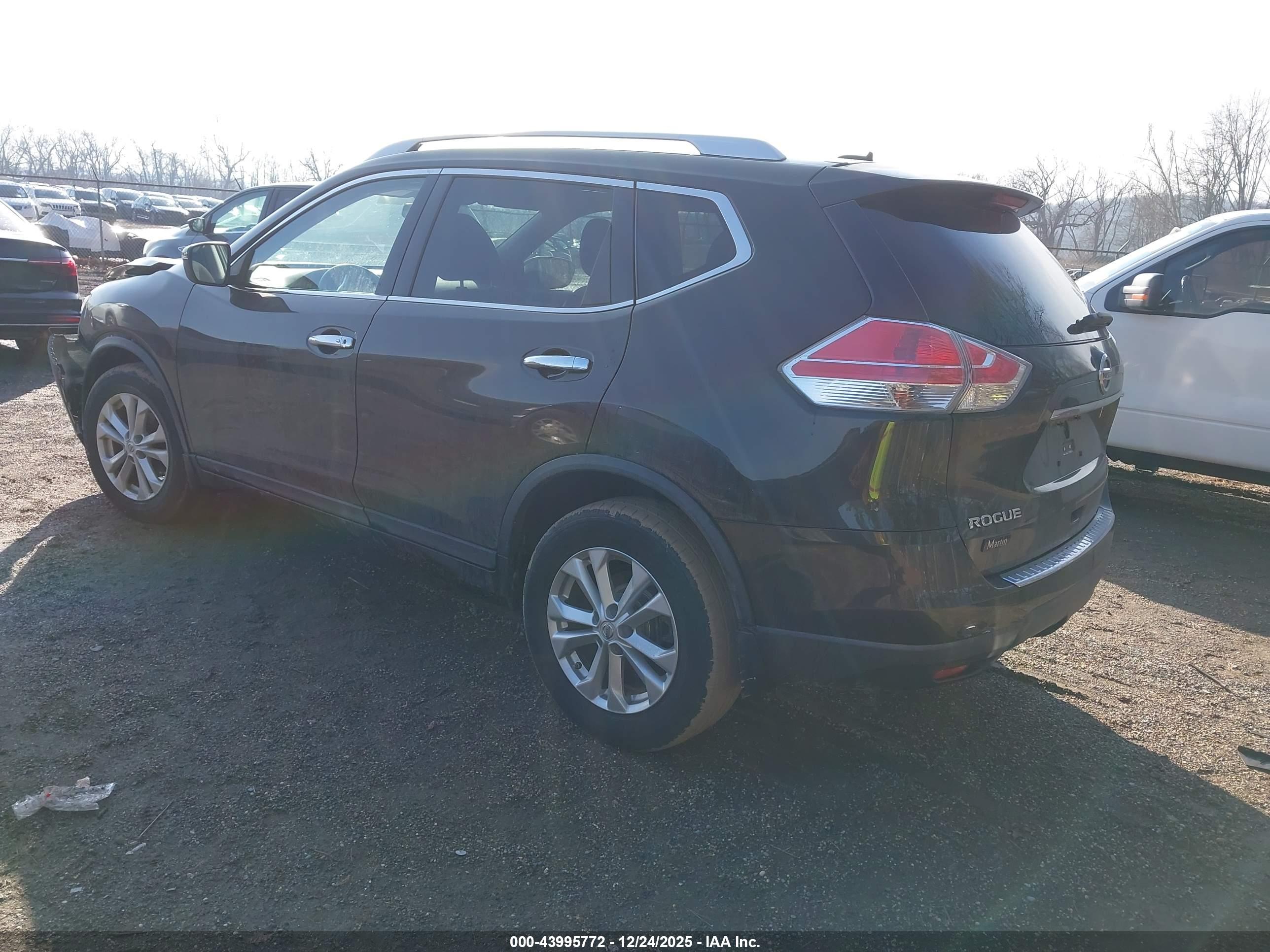 NISSAN ROGUE image 3