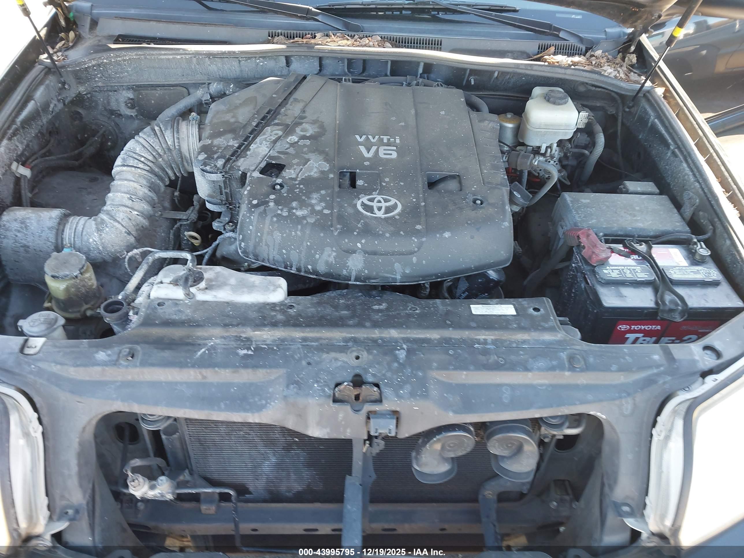 TOYOTA 4RUNNER image 10