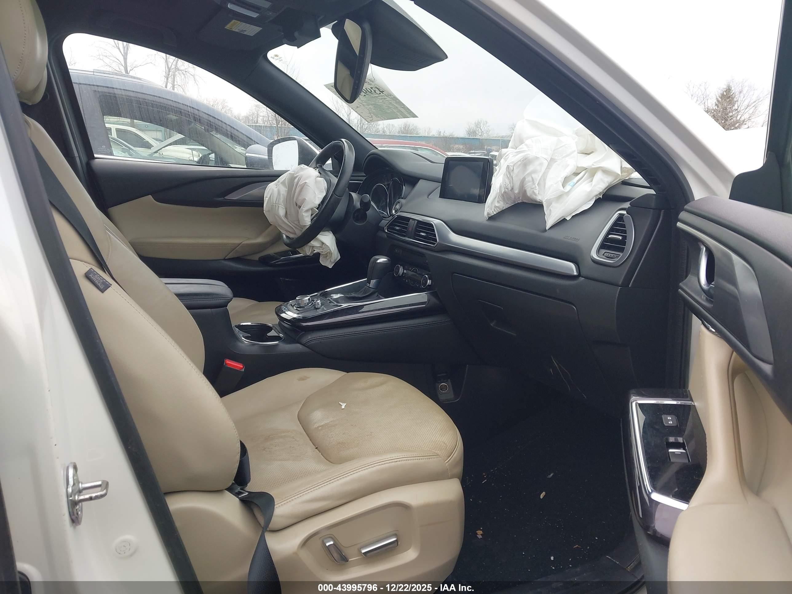 MAZDA CX-9 image 5