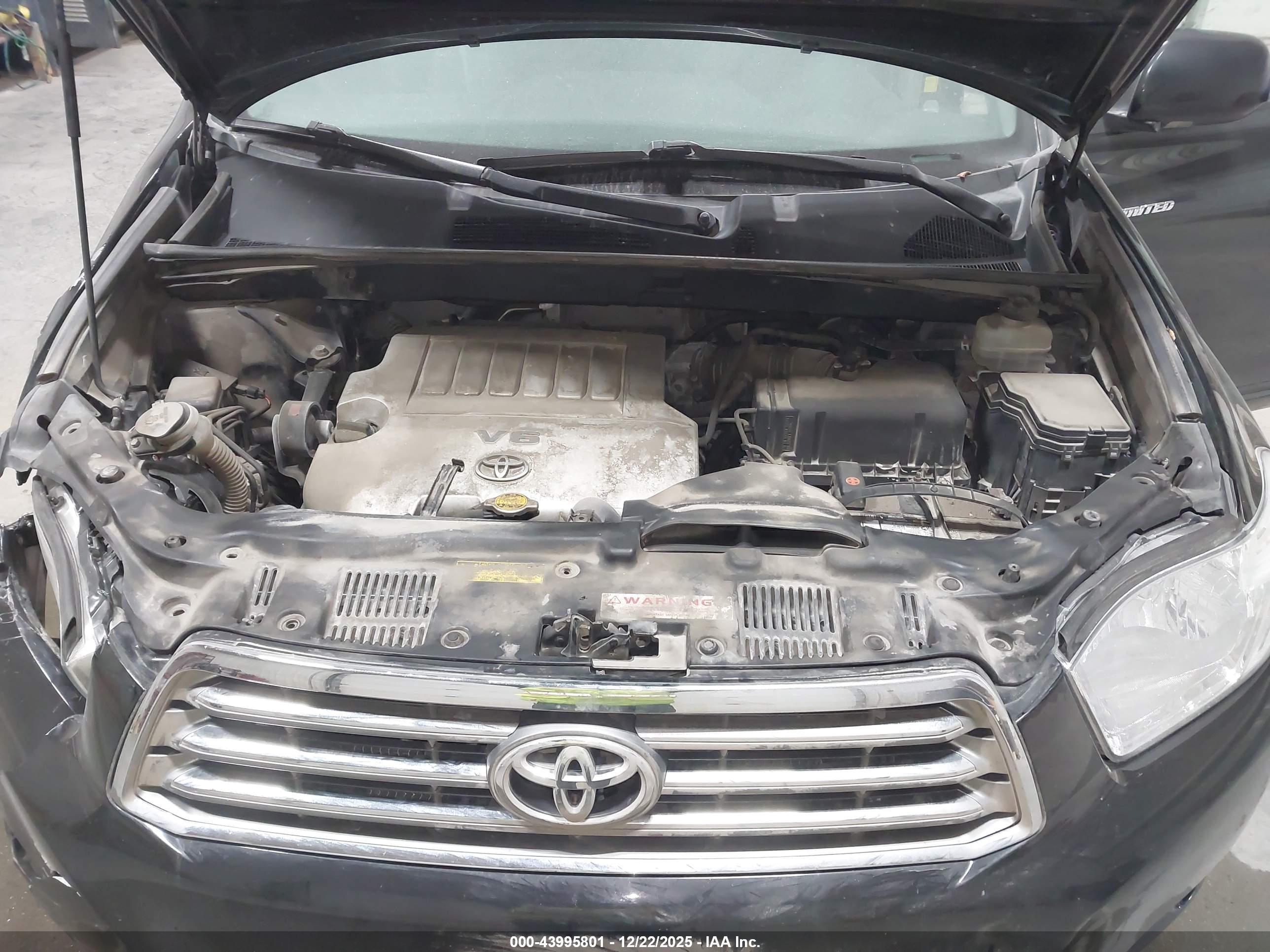 TOYOTA HIGHLANDER image 10