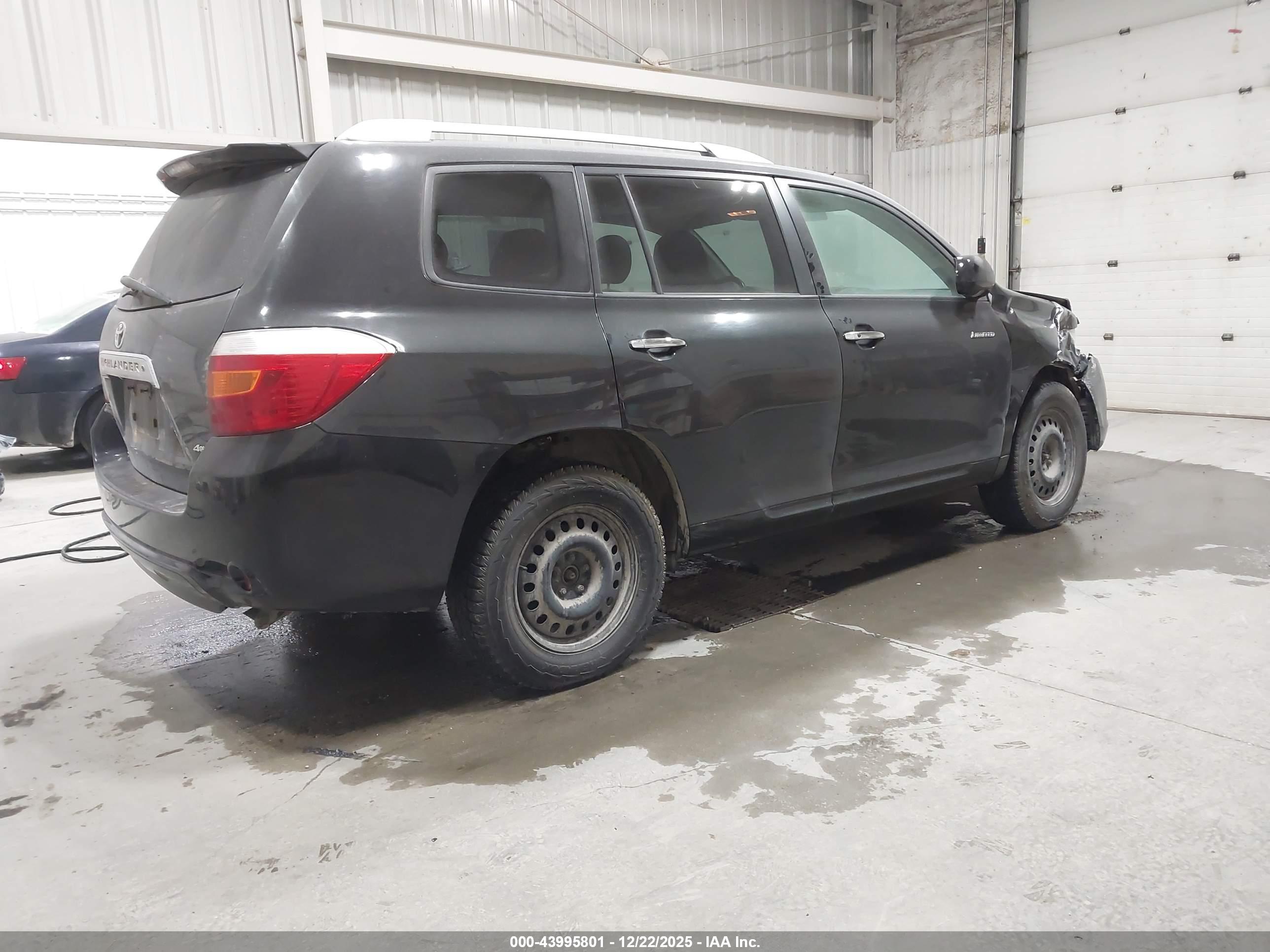 TOYOTA HIGHLANDER image 4