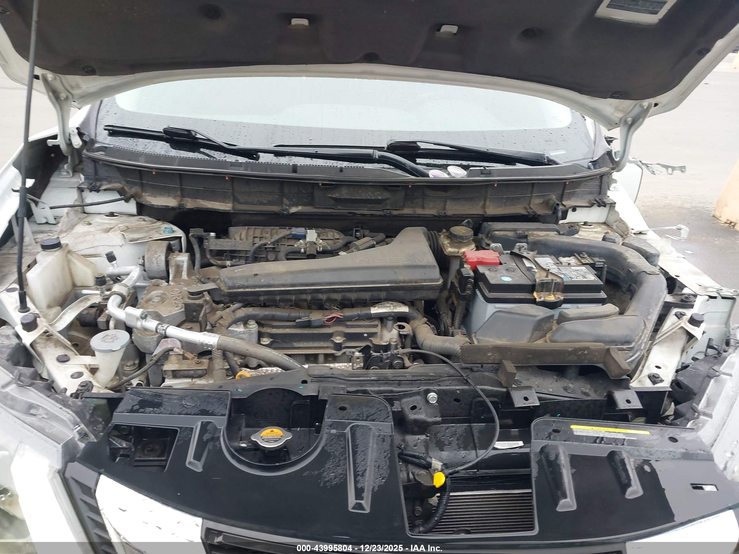 NISSAN ROGUE image 10