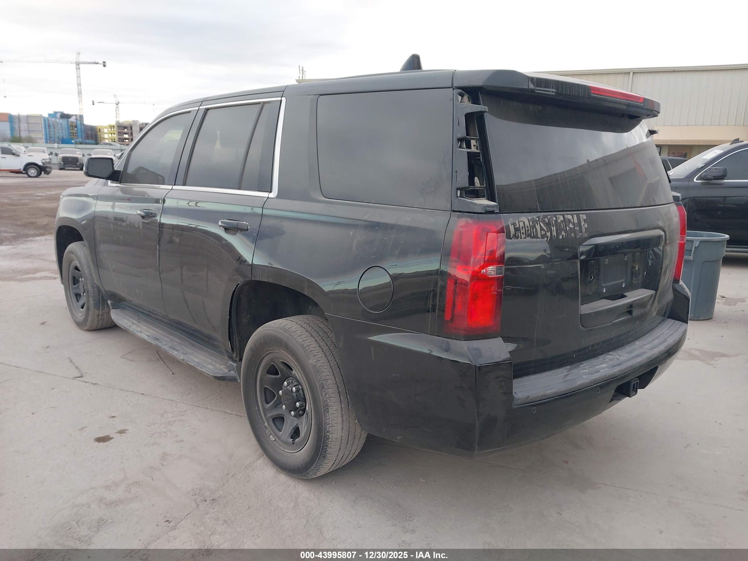 CHEVROLET TAHOE image 3