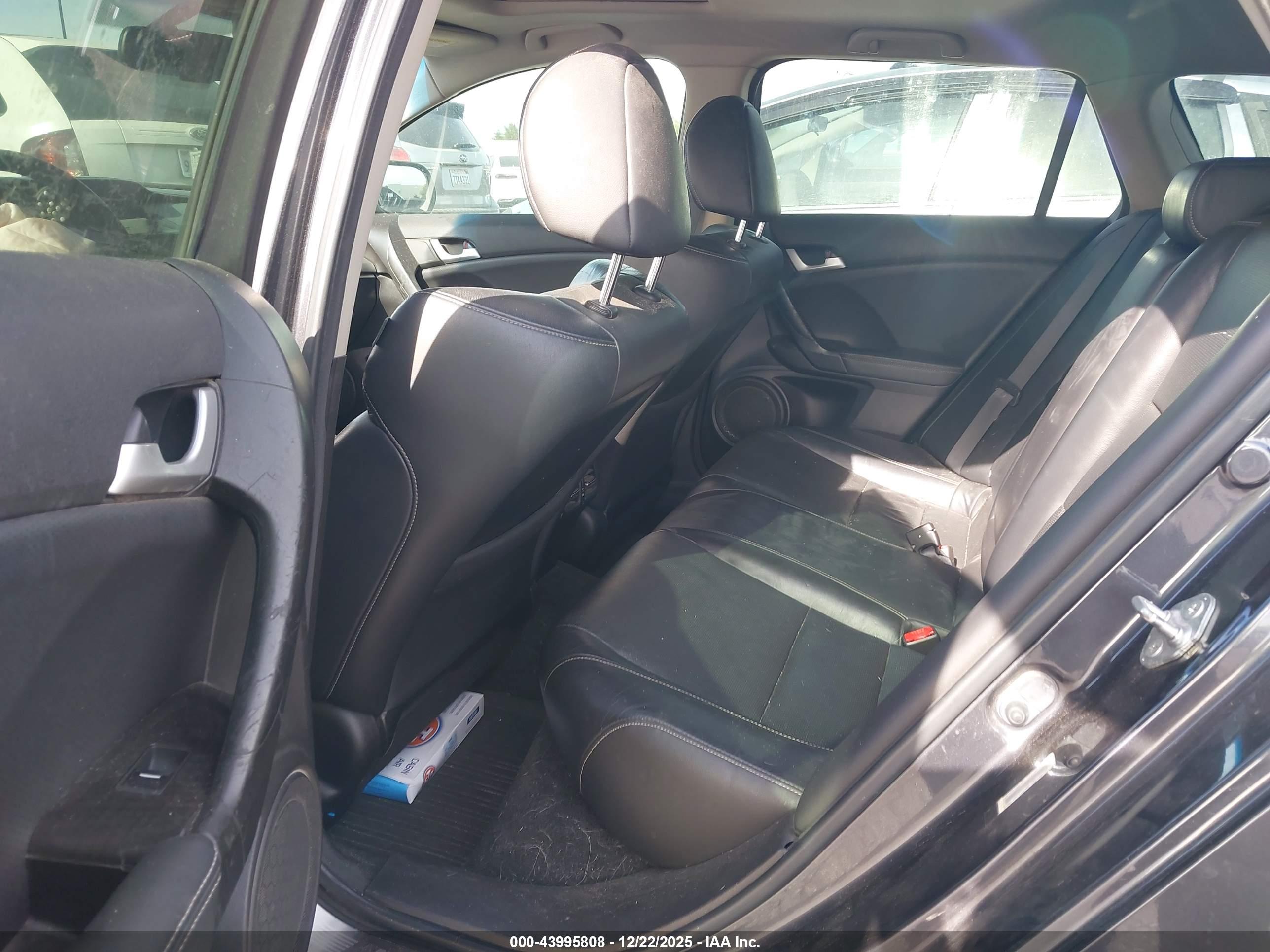 ACURA TSX image 8