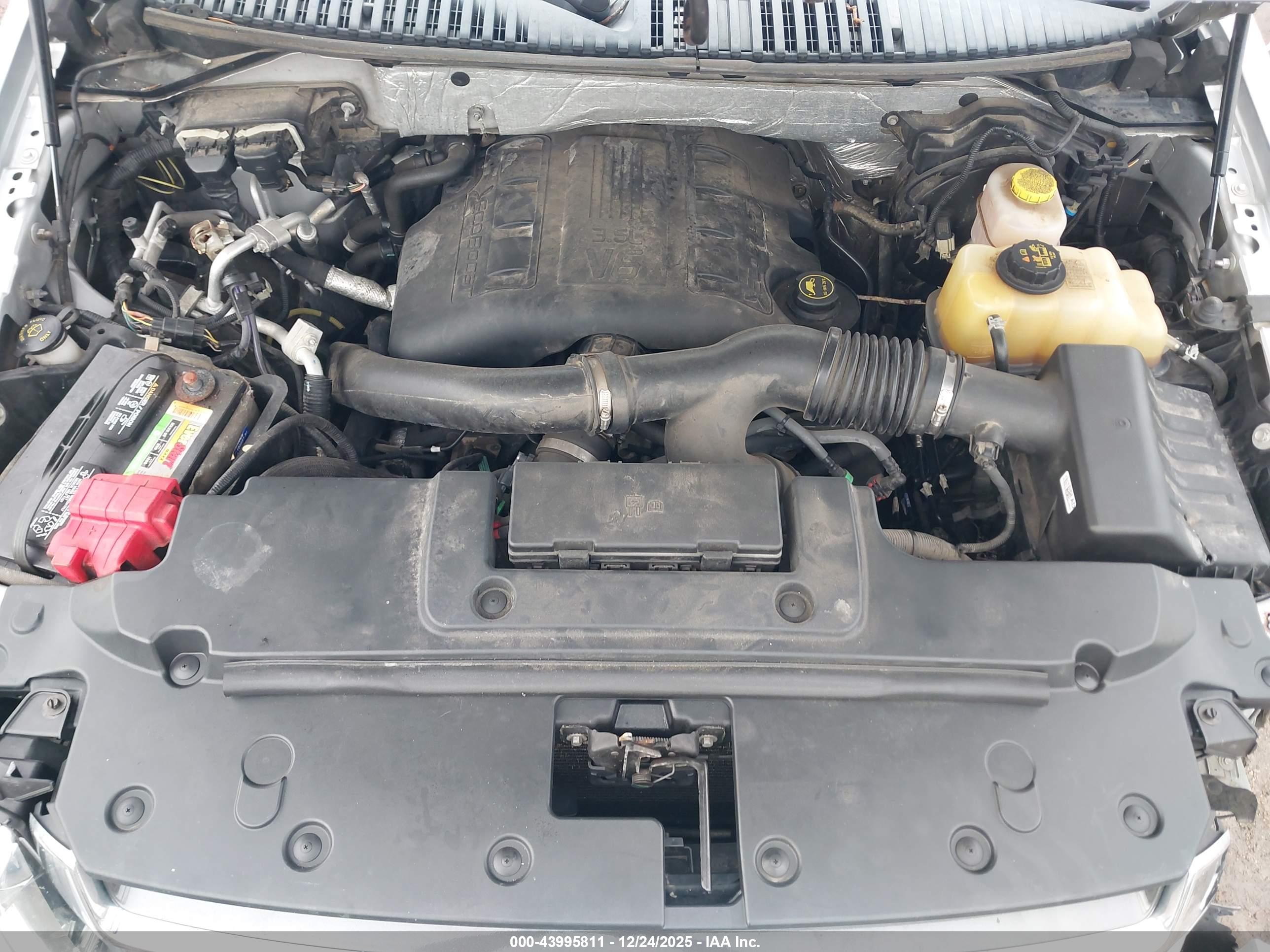 FORD EXPEDITION image 10