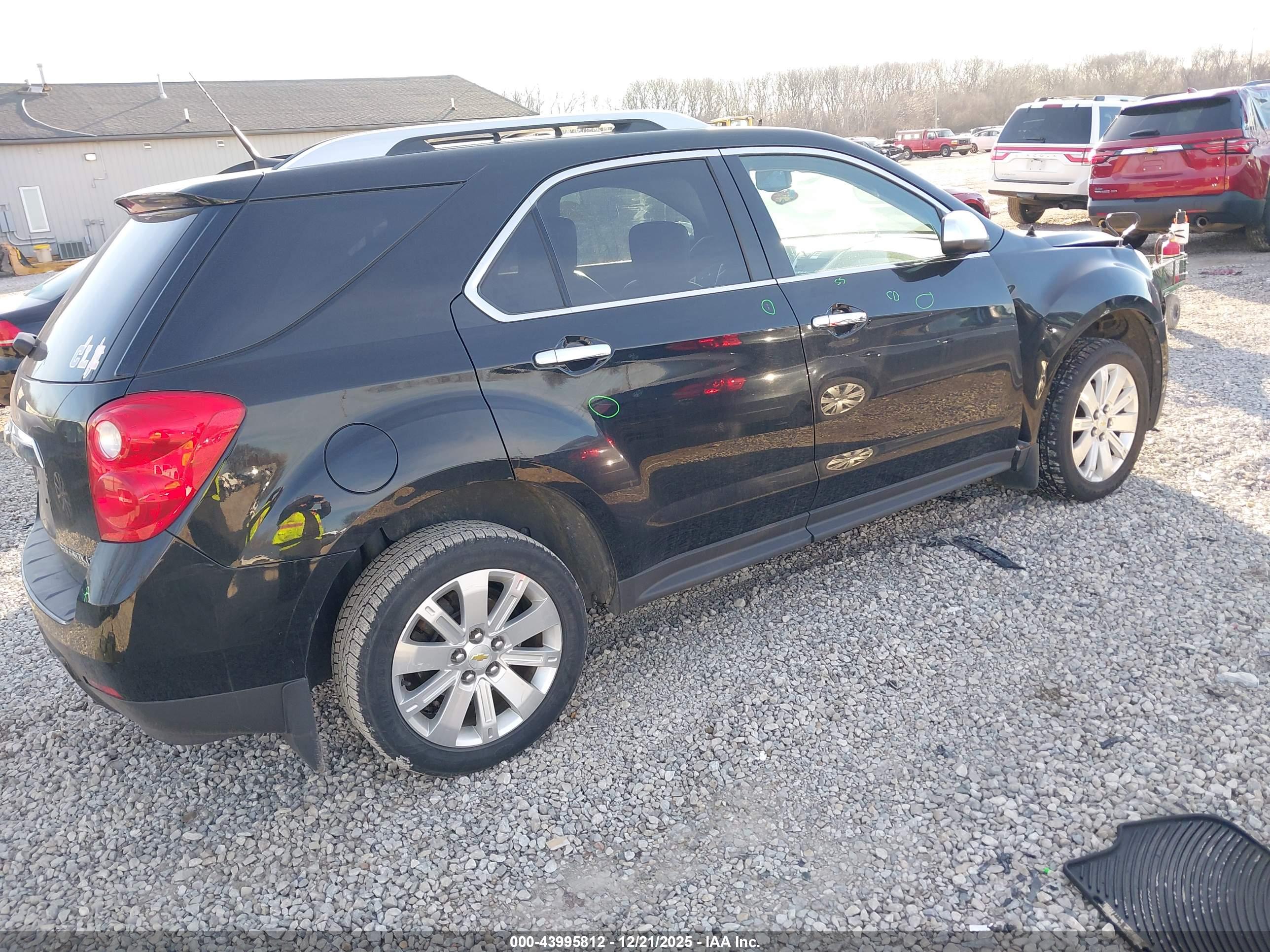 CHEVROLET EQUINOX image 4
