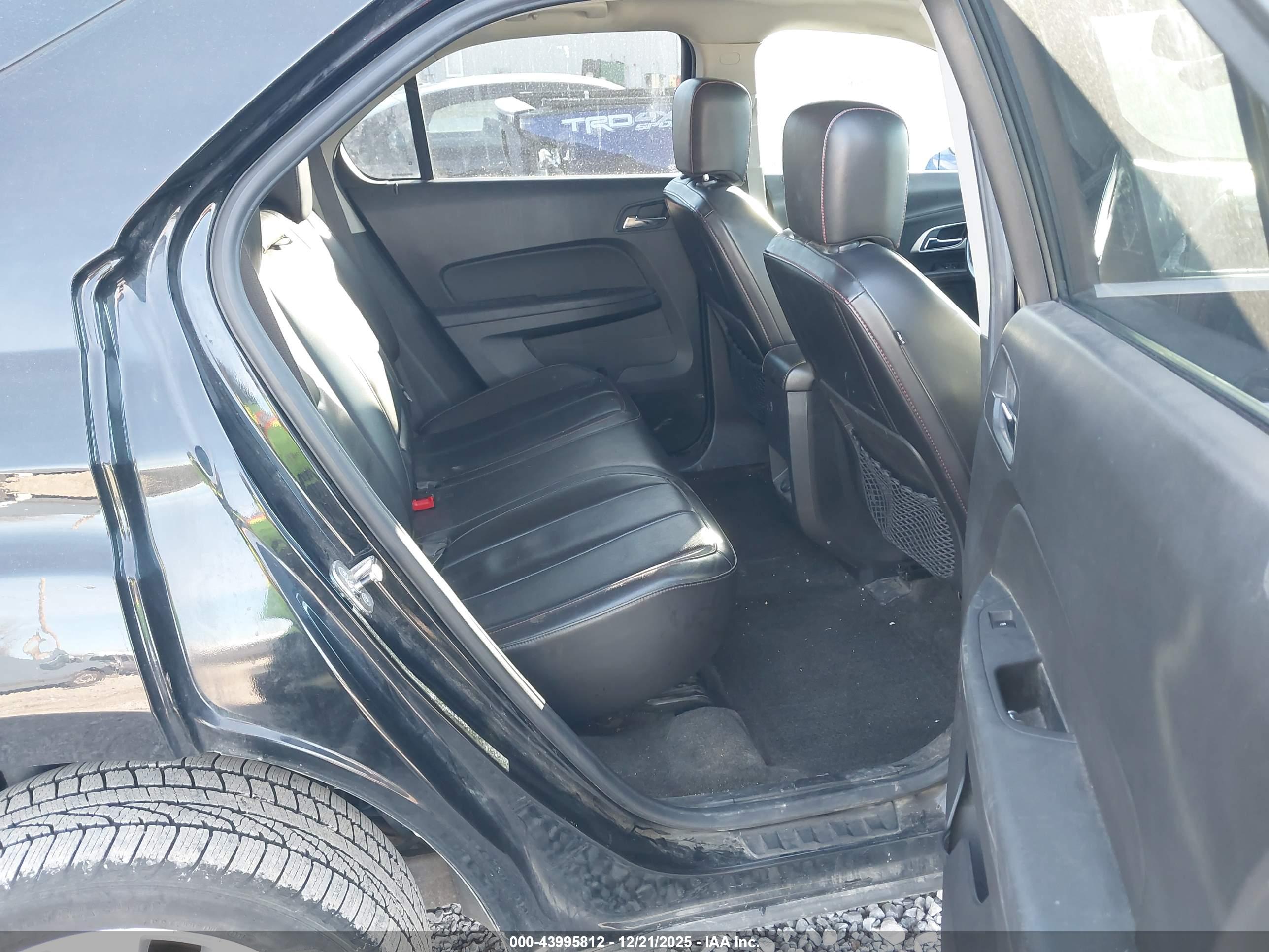 CHEVROLET EQUINOX image 8