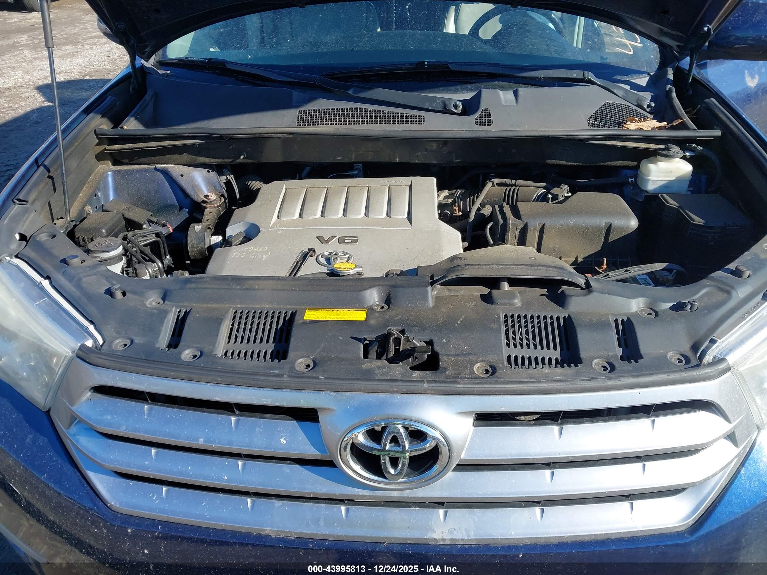 TOYOTA HIGHLANDER image 10