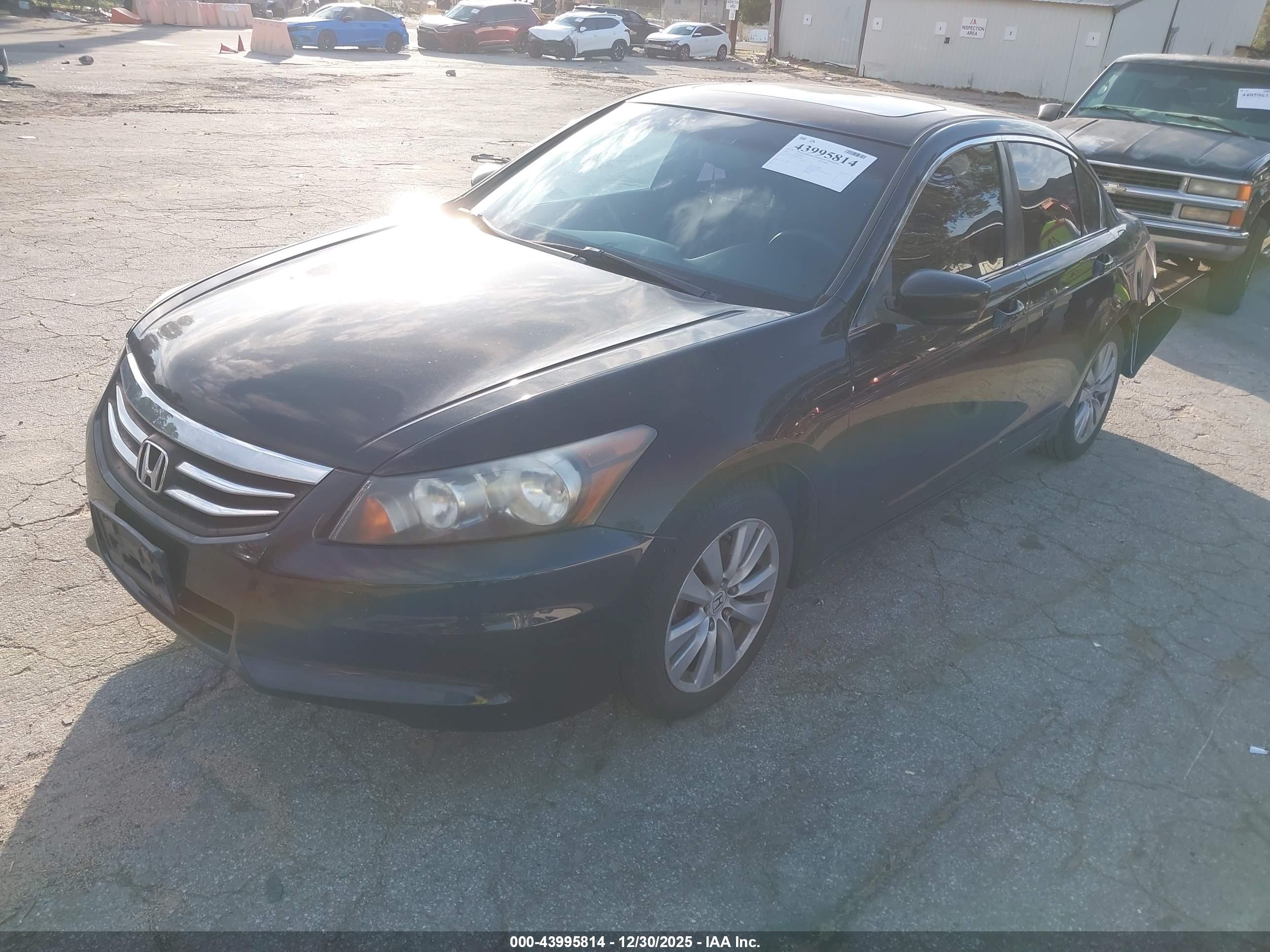 HONDA ACCORD image 2