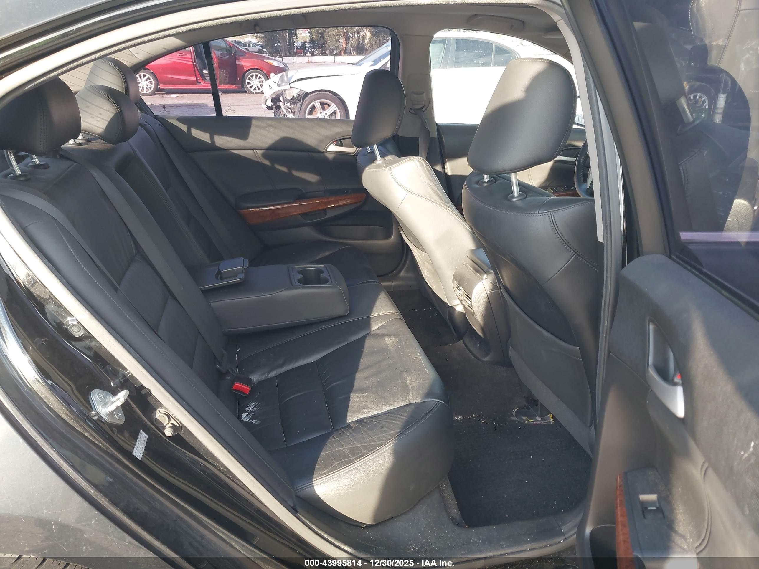 HONDA ACCORD image 8