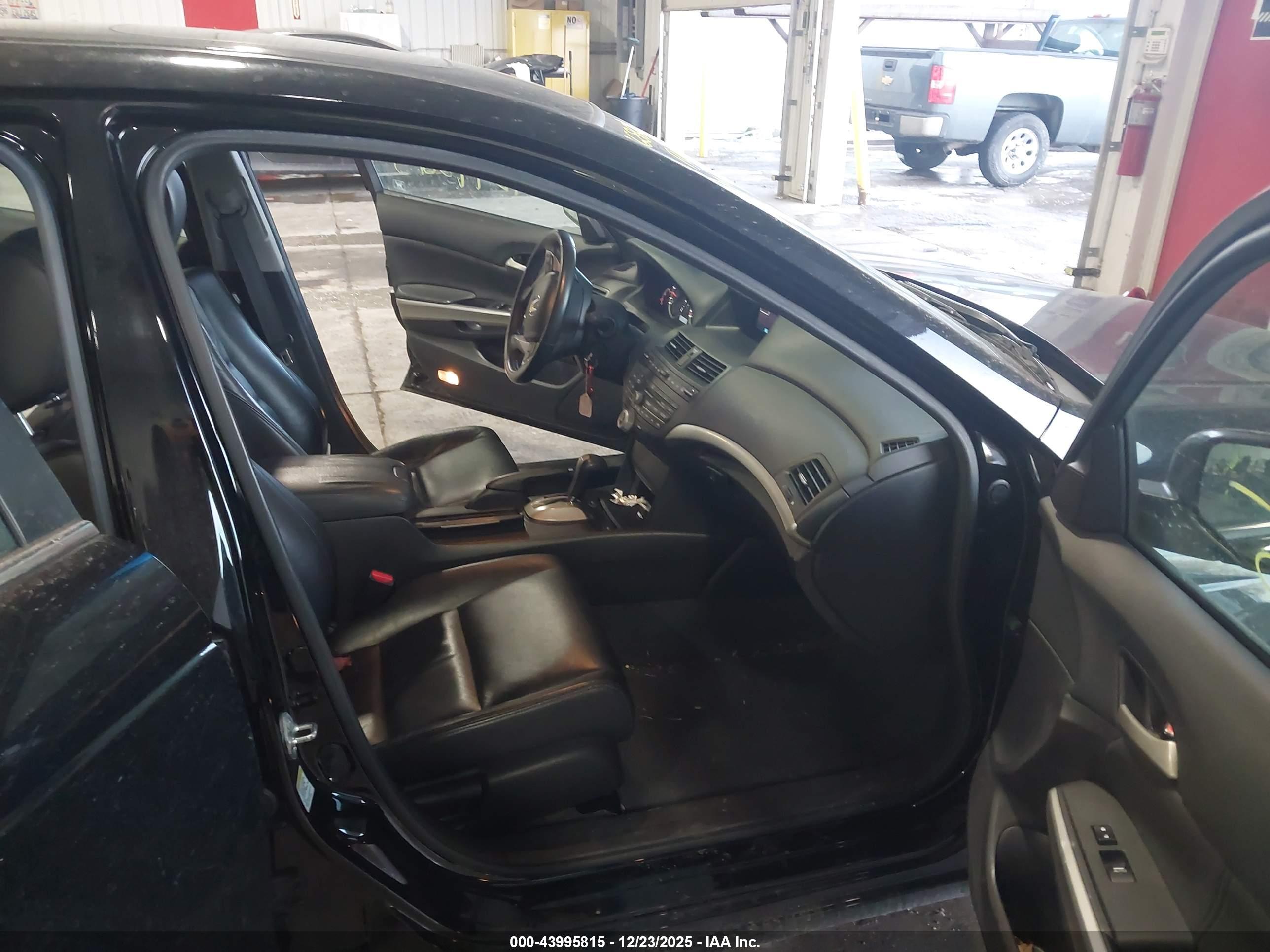 HONDA ACCORD image 5