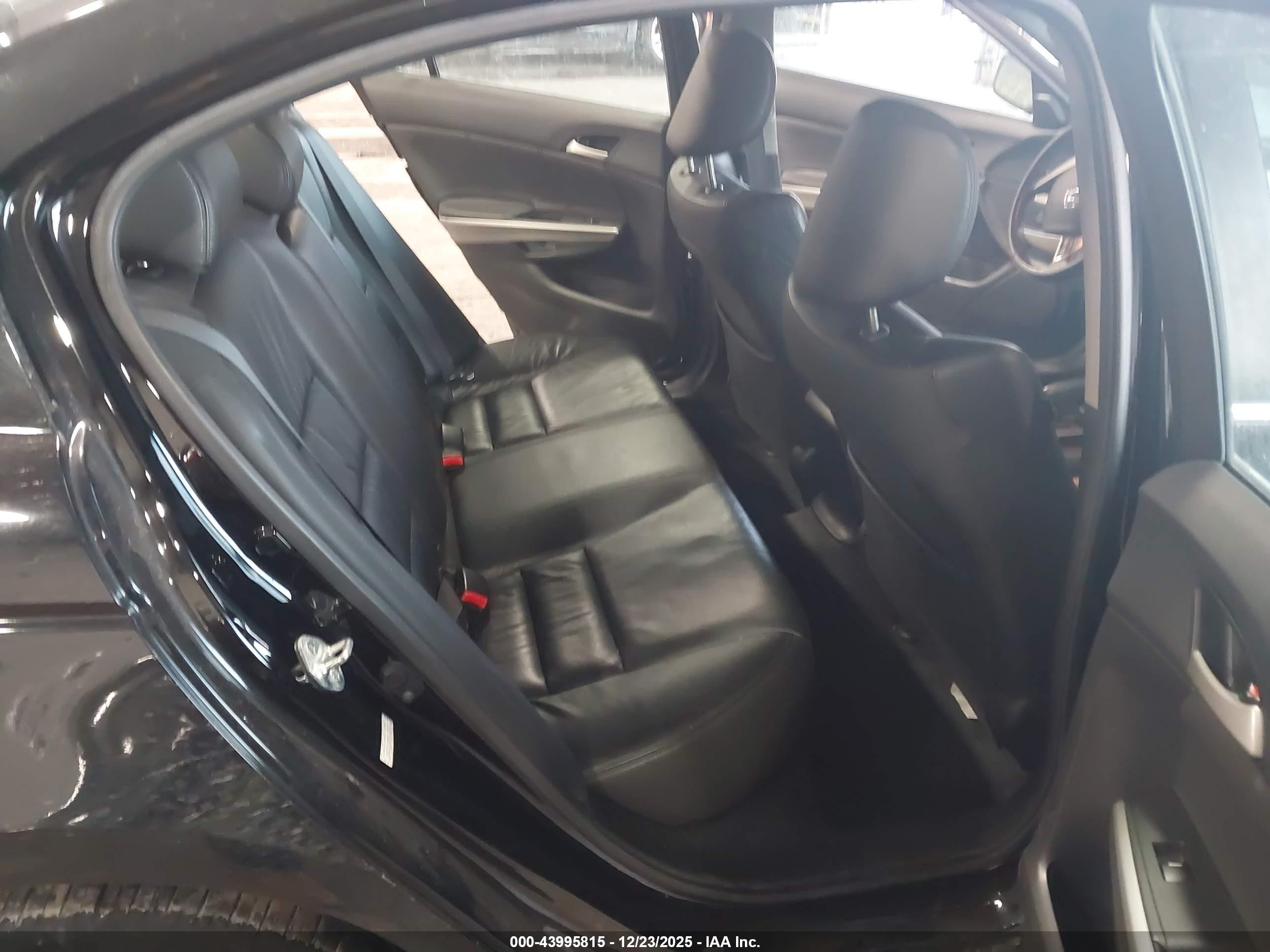 HONDA ACCORD image 8