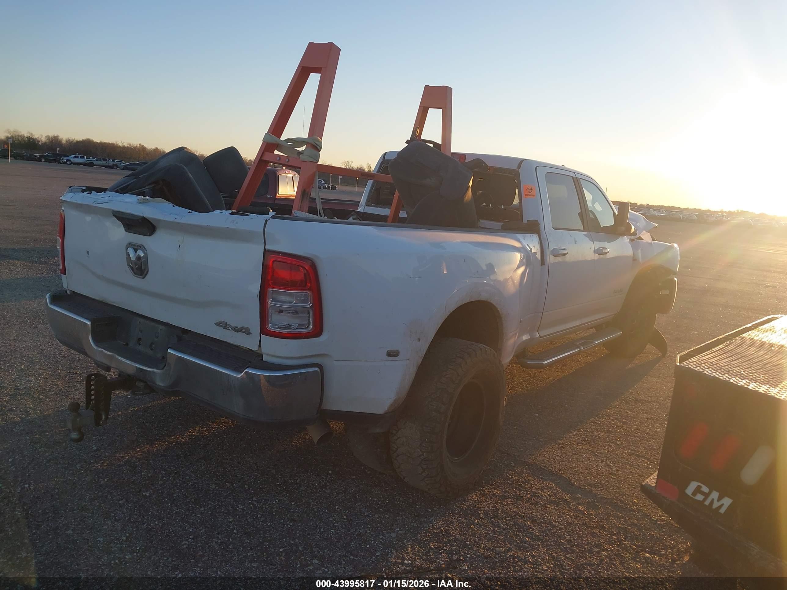 RAM 3500 image 4