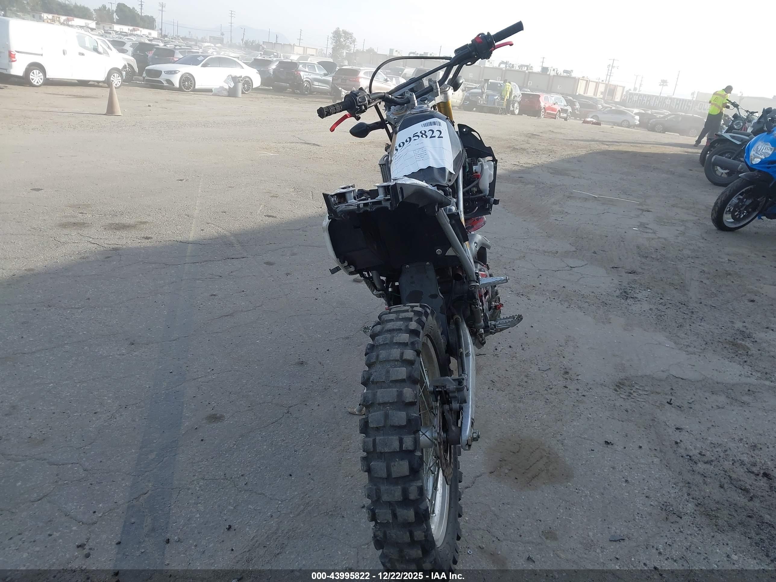 HONDA CRF250 image 6