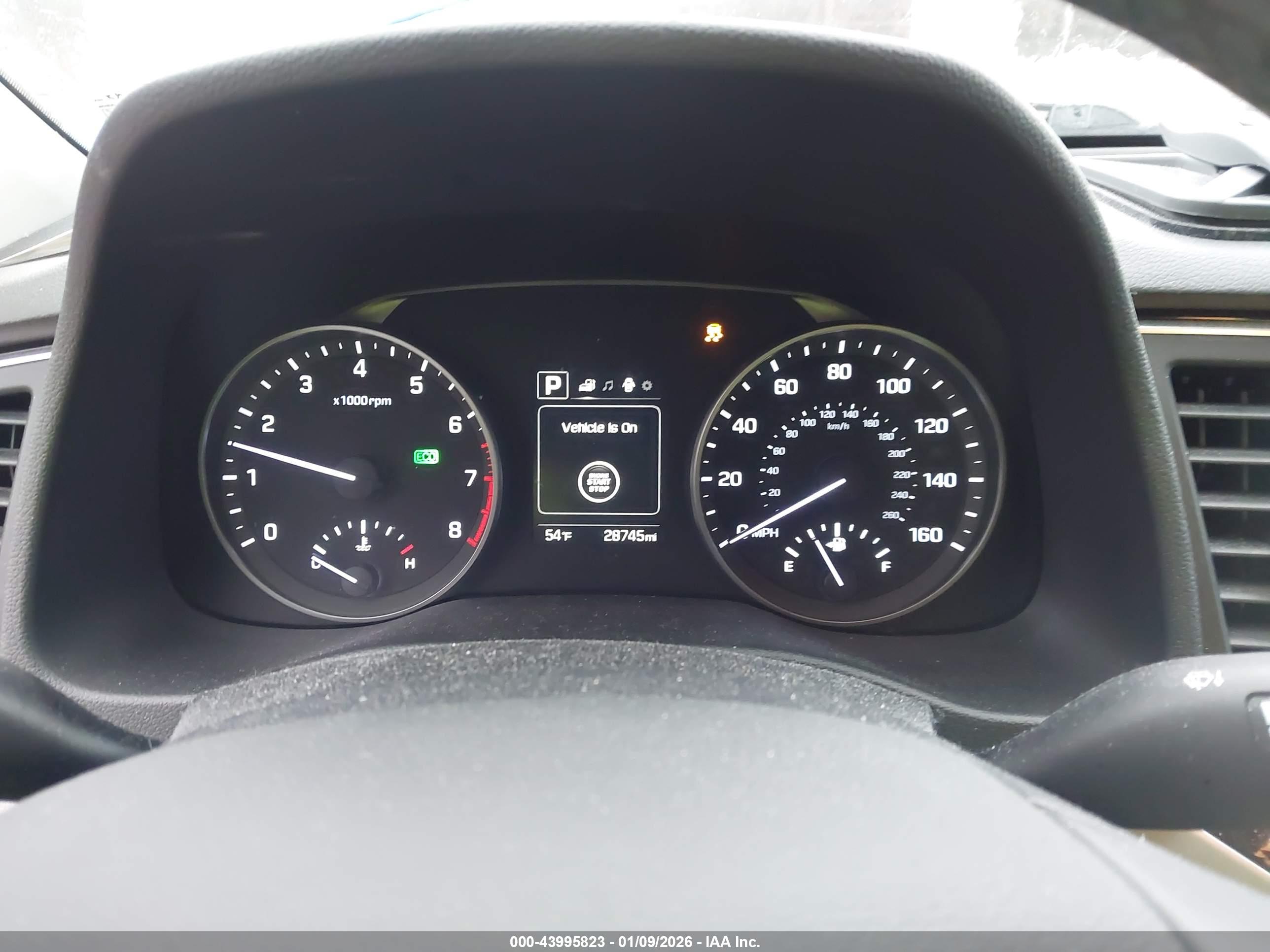 HYUNDAI ELANTRA image 7