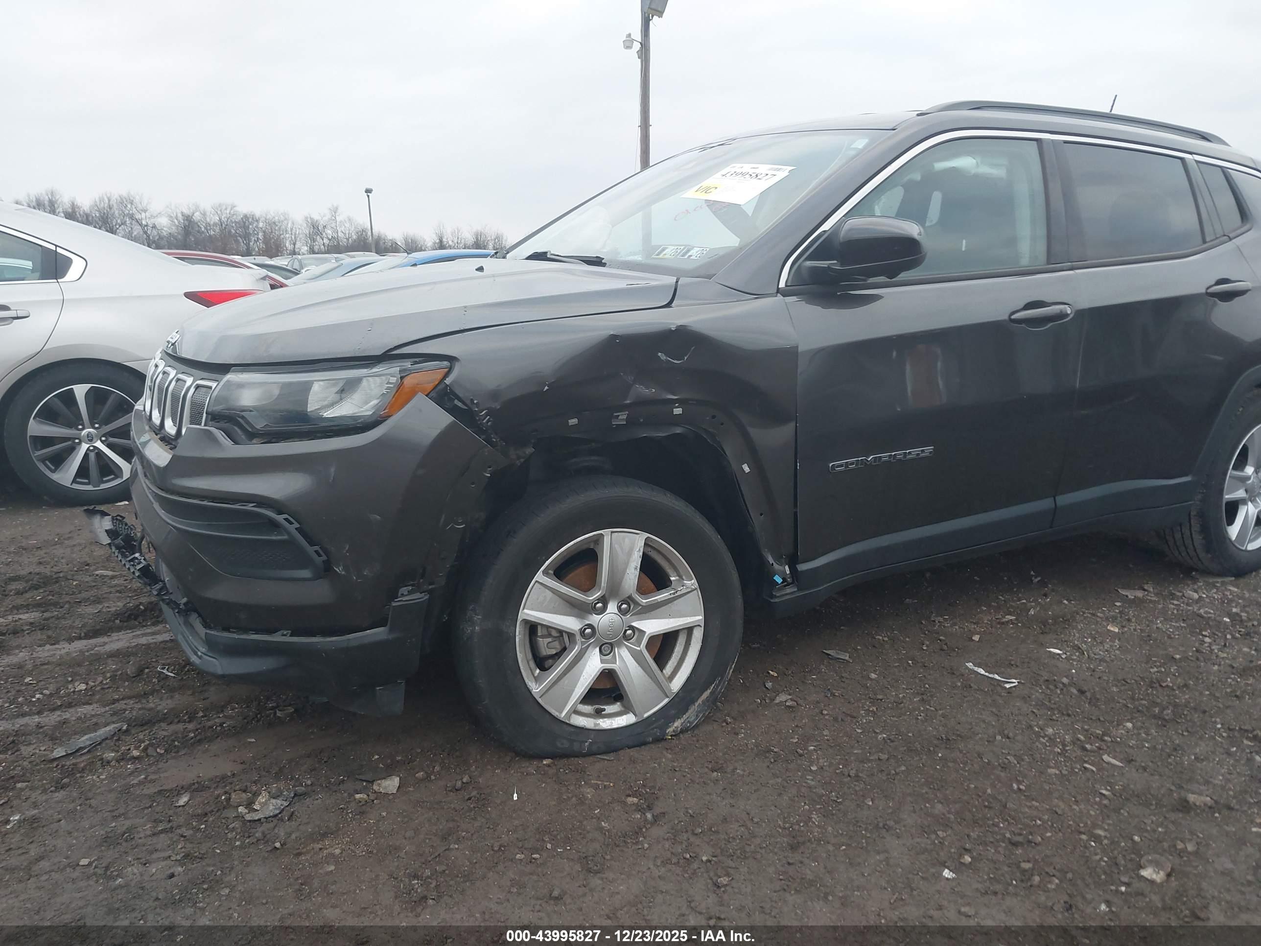 JEEP COMPASS image 6
