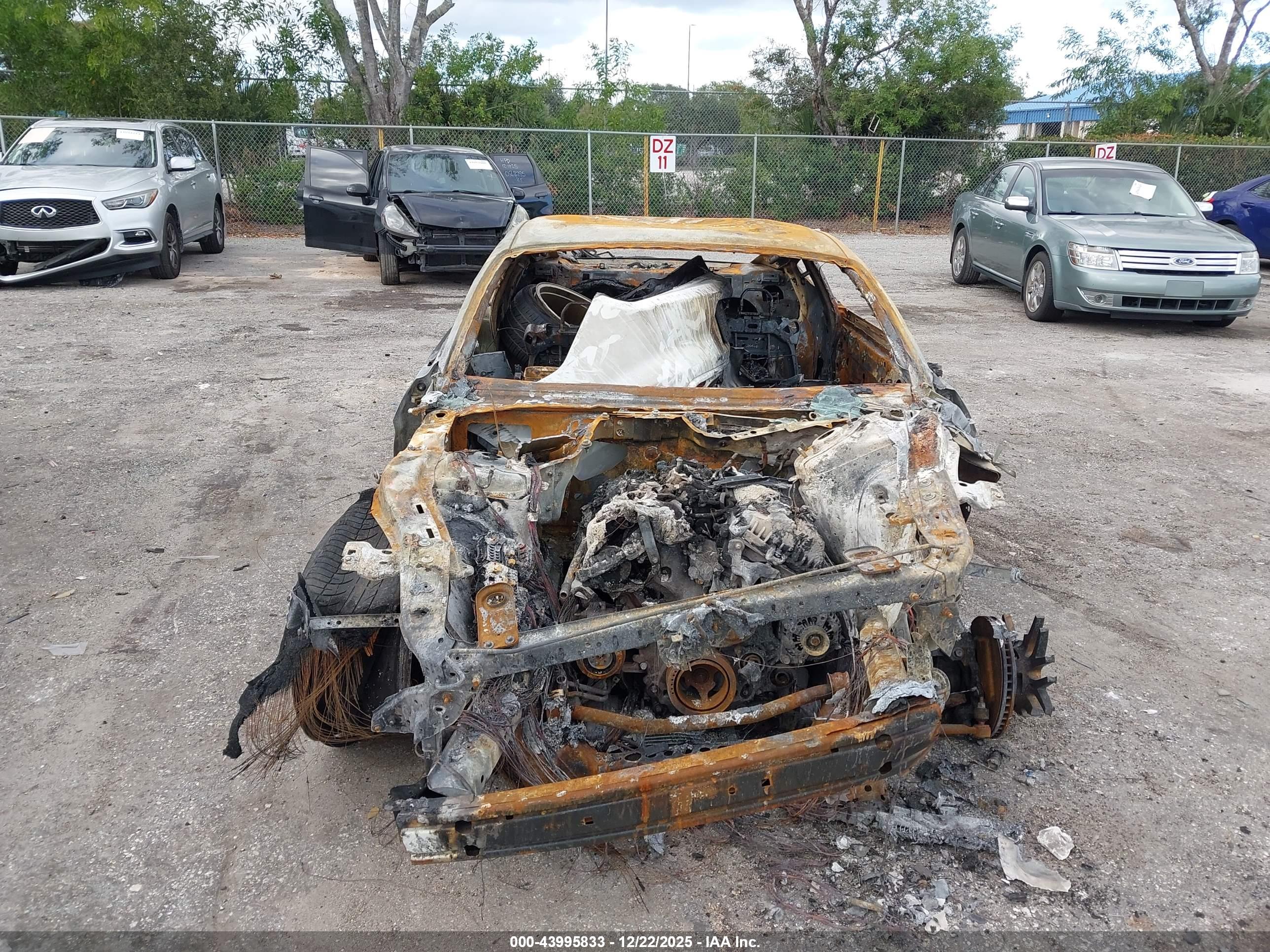 FORD MUSTANG image 6