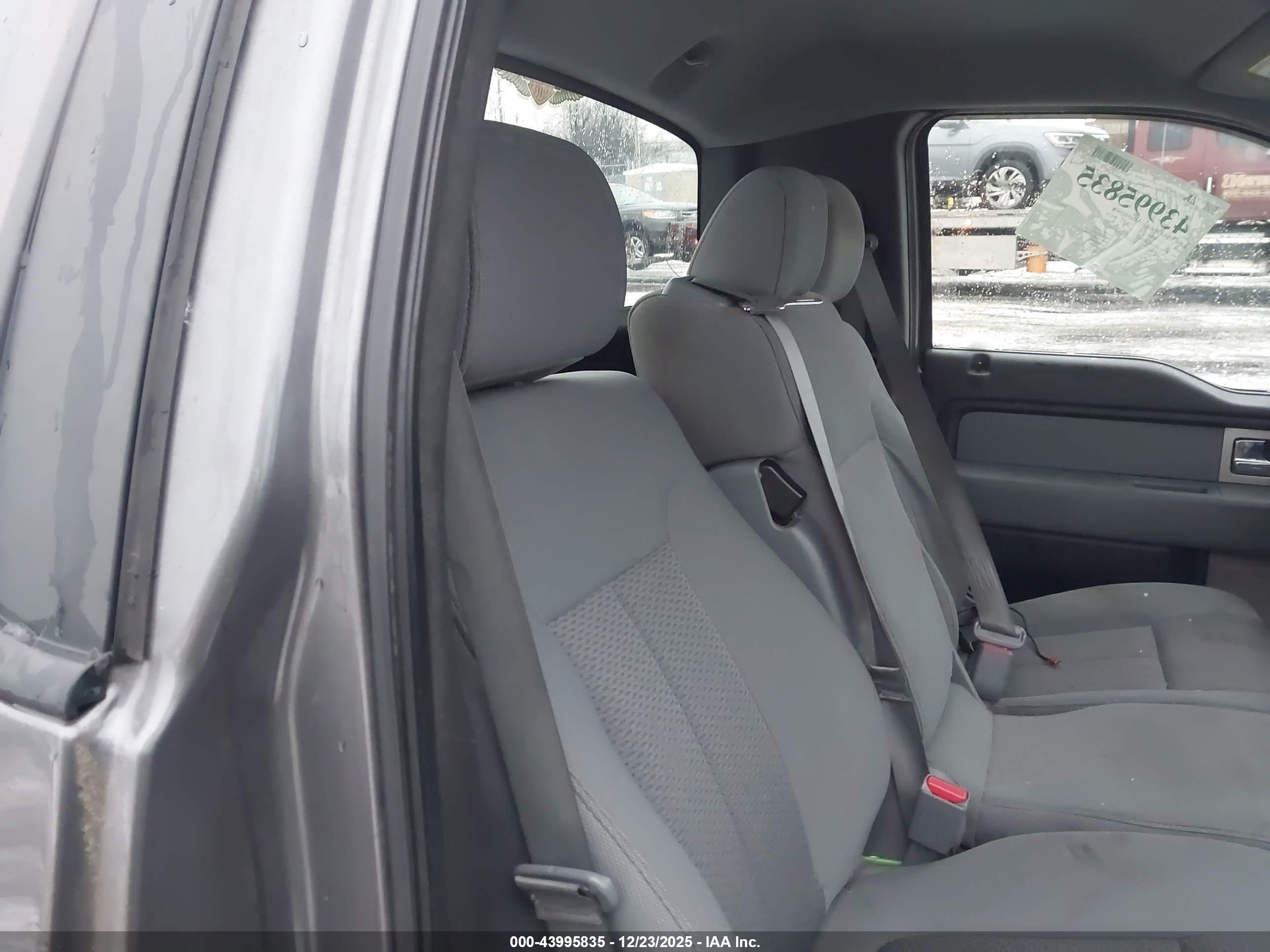 FORD F-150 image 8