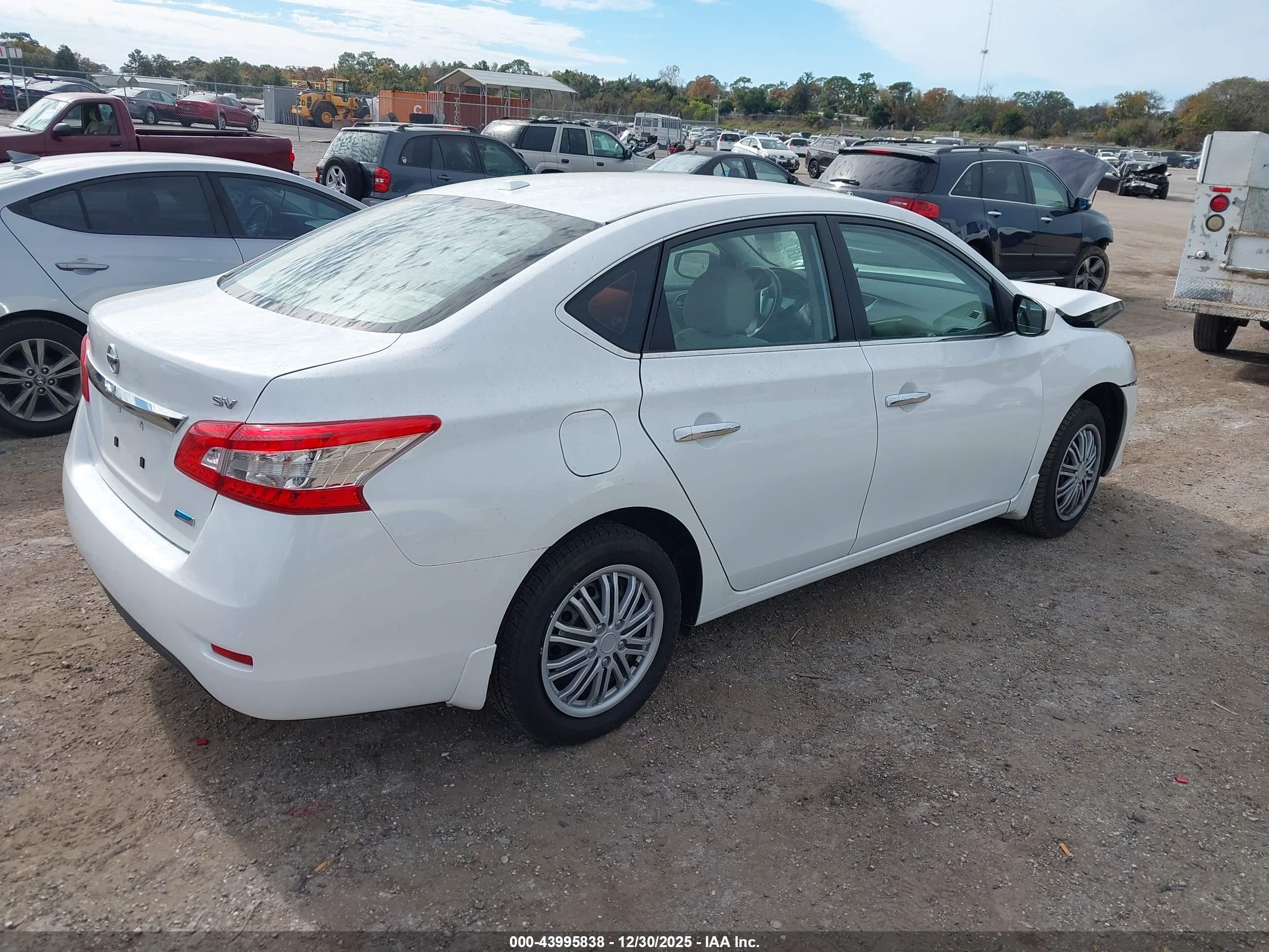 NISSAN SENTRA image 4