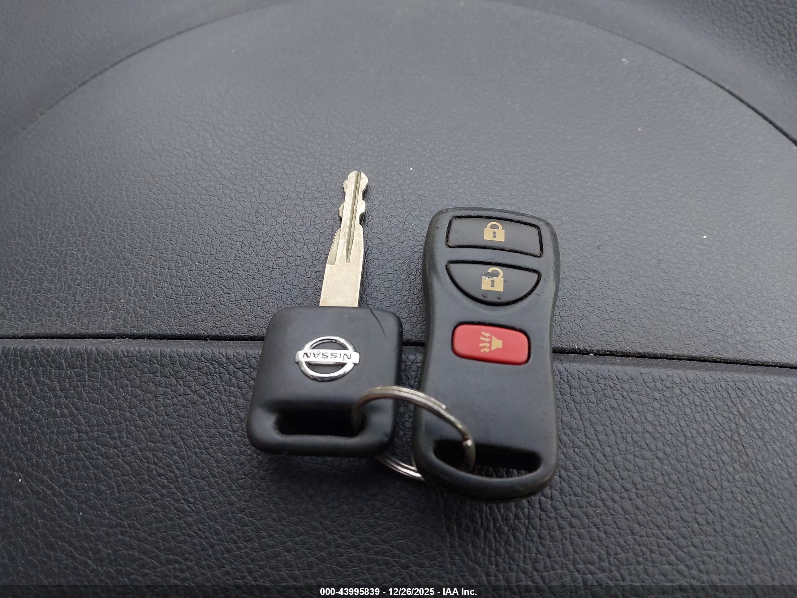 NISSAN ARMADA image 11