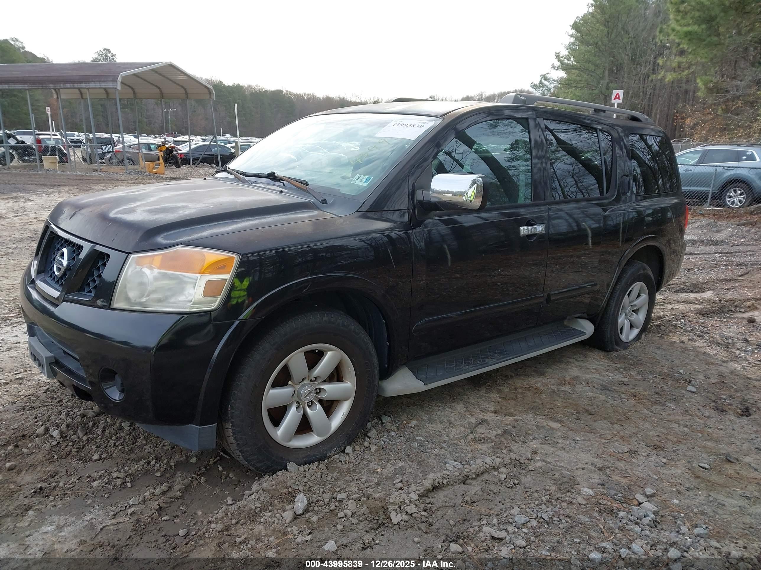 NISSAN ARMADA image 2