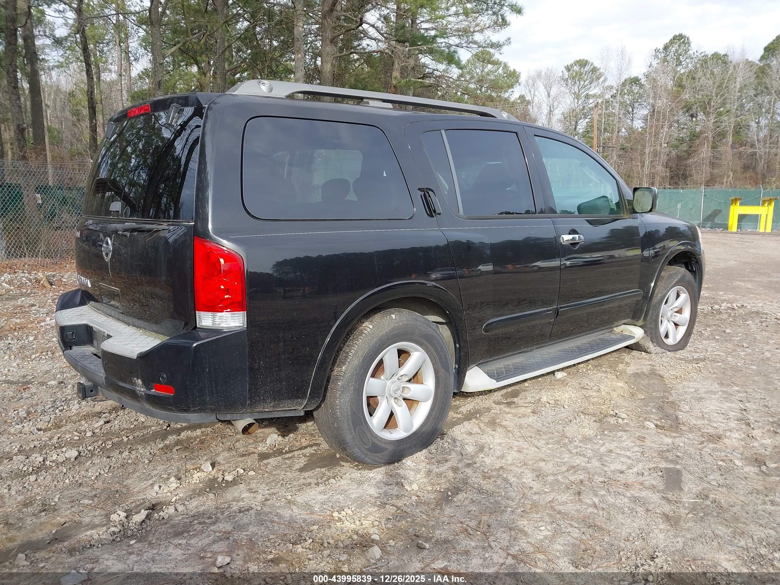 NISSAN ARMADA image 4