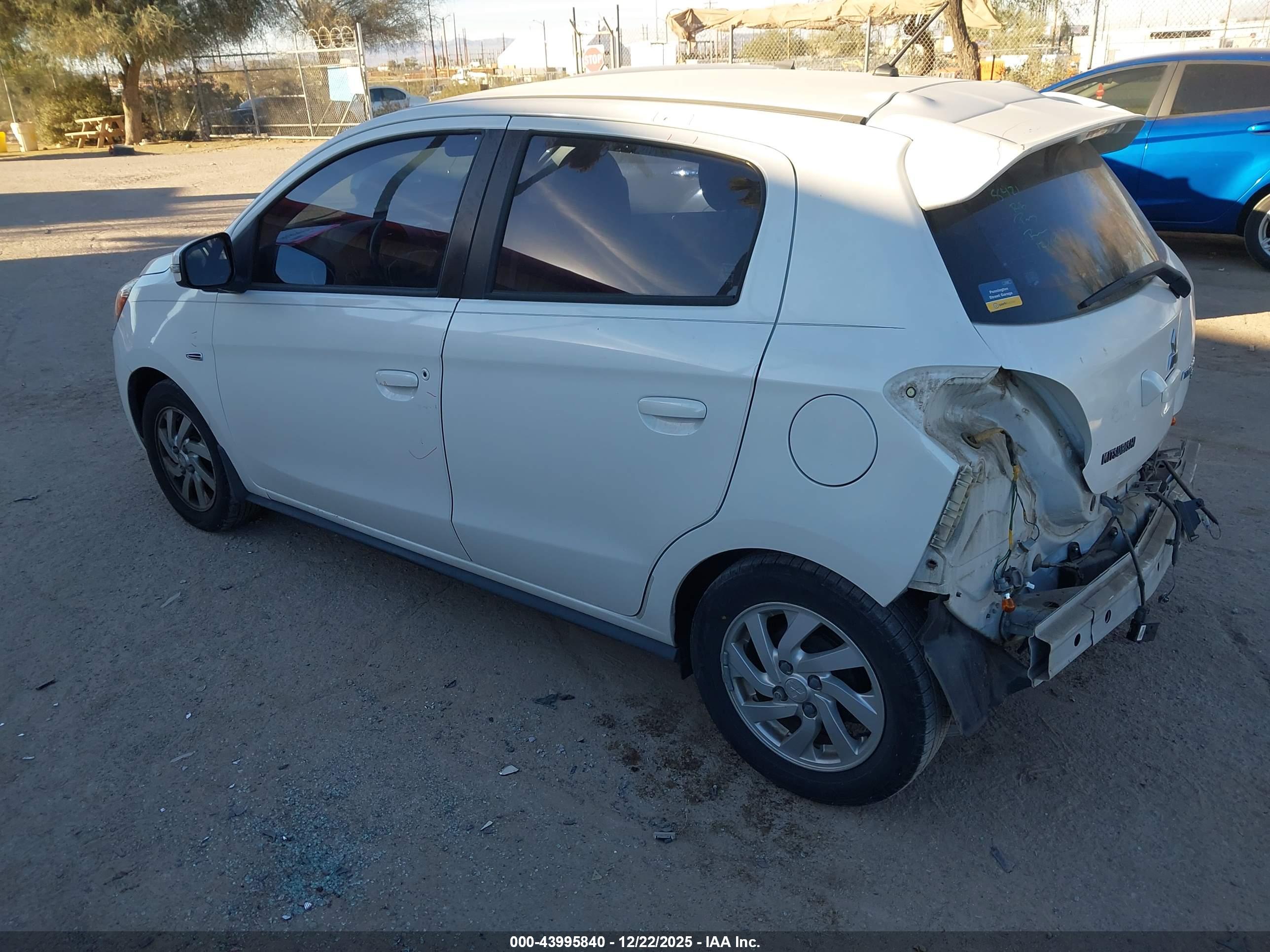 MITSUBISHI MIRAGE image 3
