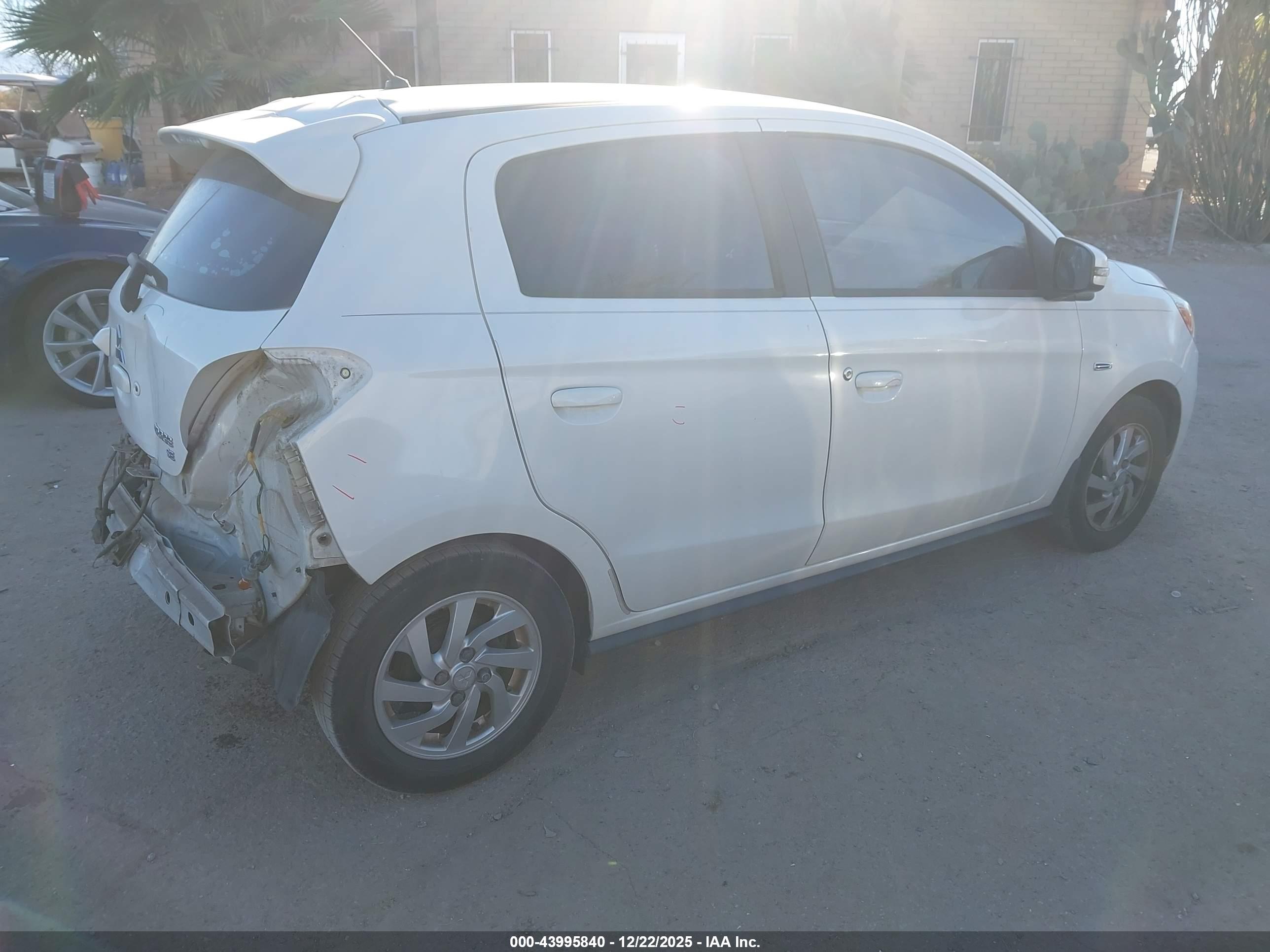 MITSUBISHI MIRAGE image 4